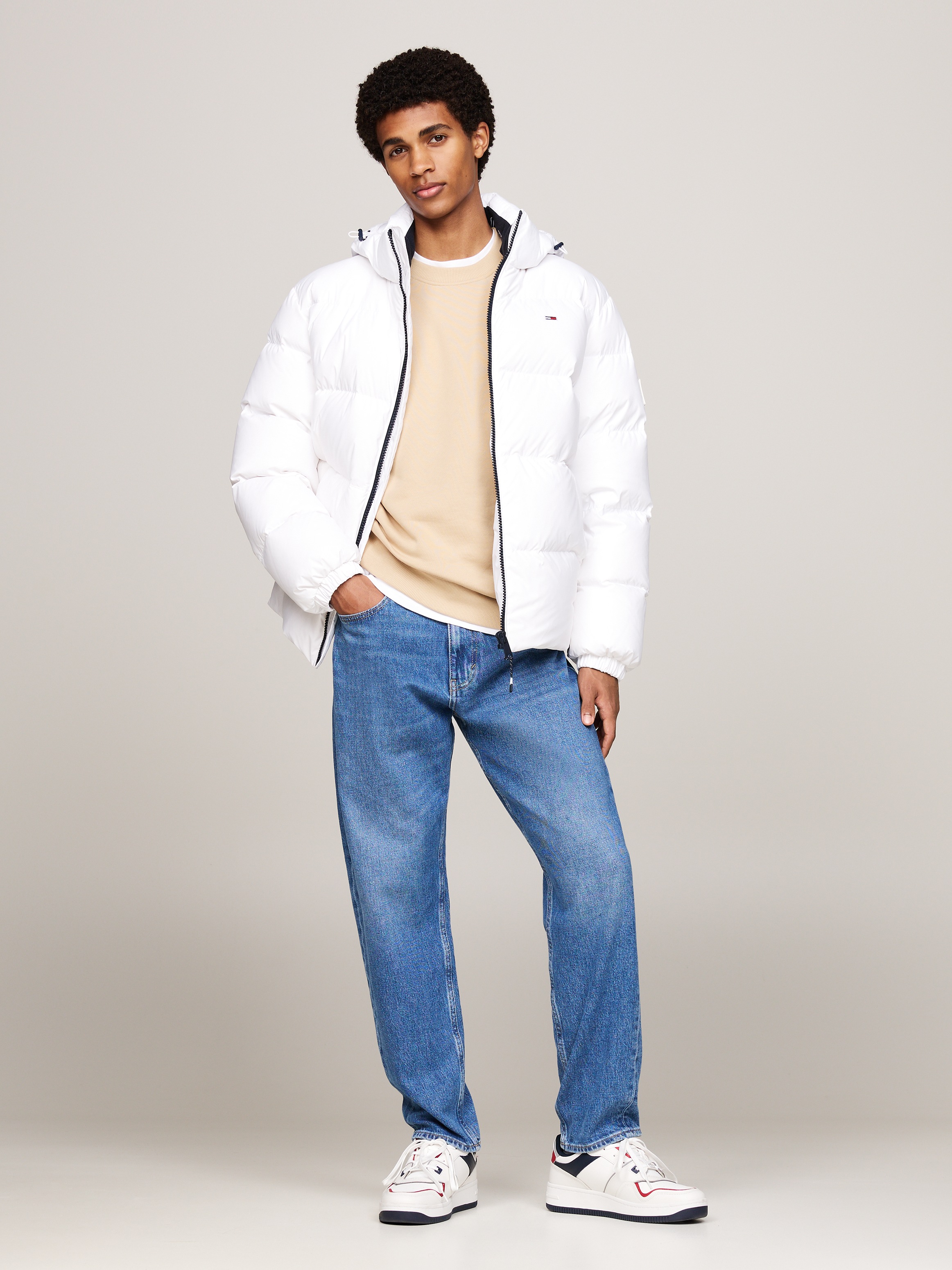 Tommy Jeans Steppjacke »TJM ESSENTIAL DOWN JACKET EXT«, mit Kapuze, Daunenjacke, Übergangsjacke Winterjacke Outdoorjacke Gefüttert