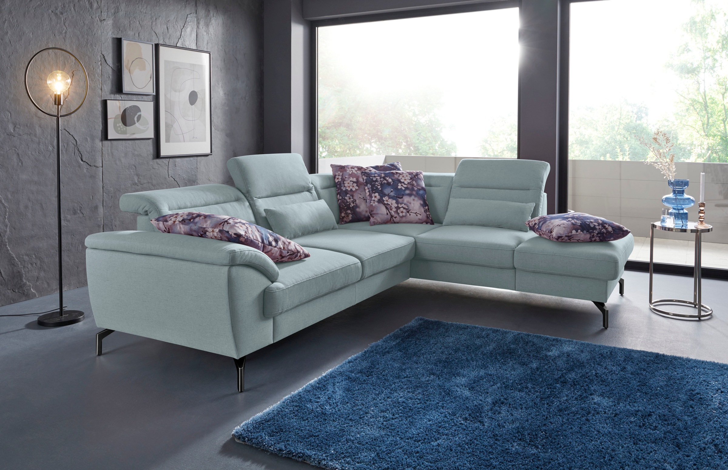 sit&more Ecksofa »Percy L-Form«, 15 cm Fußhöhe, Sitztiefenverstellung, wahlweise in 2 Fußfarben