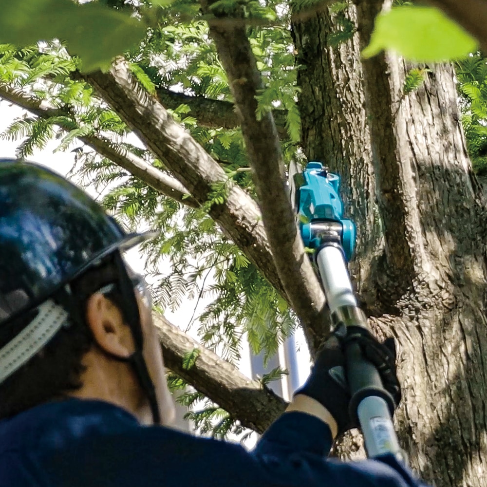 Makita Akku-Hochentaster »»DUA200Z« 18V, 20 cm, ohne Akku und Ladegerät« ()  leistungsfähig für das sichere Arbeiten in großen Höhen