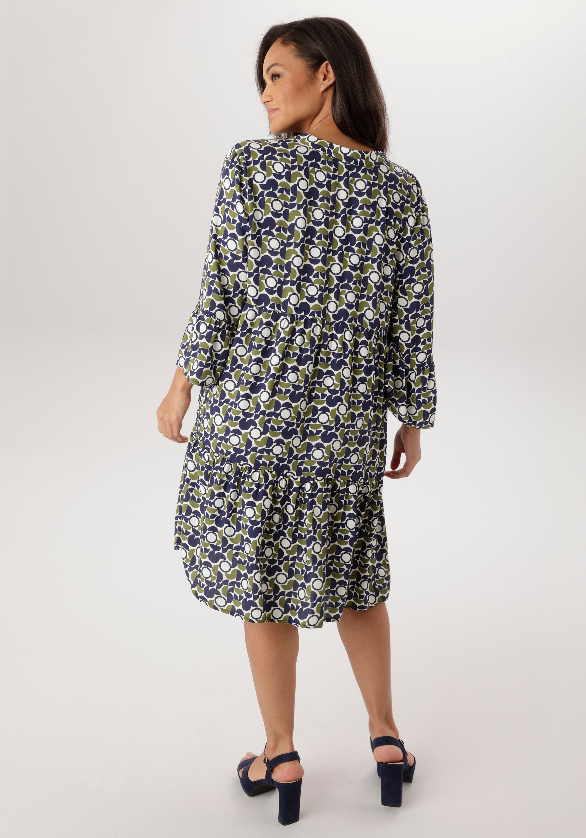 Aniston PLUS Sommerkleid mit modernem Punkte-Druck - NEUE KOLLEKTION