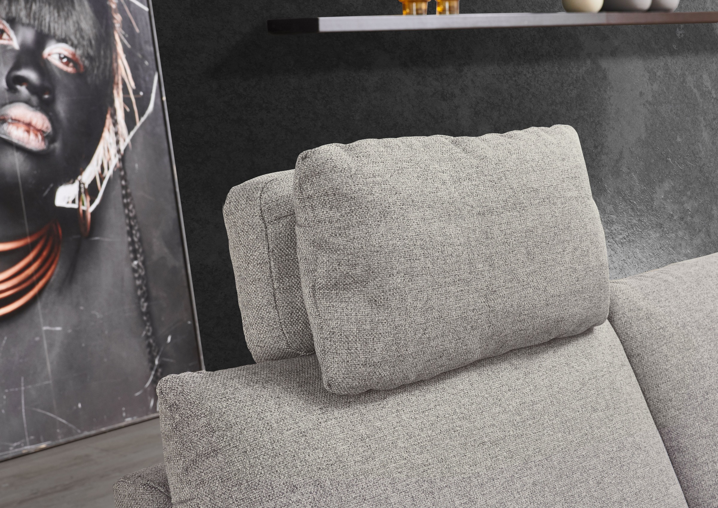 Places of Style Ecksofa »Sarsina: mit Tonnentaschen-Federkern, perfekt zum Entspannen L-Form«, inklusive 2 motorischen Relaxfunktionen mit Herz-Waage-Beschlag