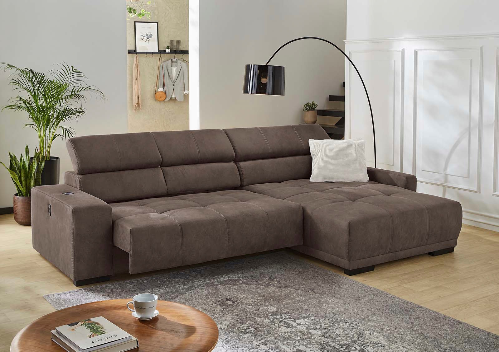 Jockenhöfer Gruppe Ecksofa »Le Mans L-Form mit elektromotorischer Sitztiefenverstellung (30 cm)«, und induktiver Lademöglichkeit + USB A und C, verstellbare Kopfstützen