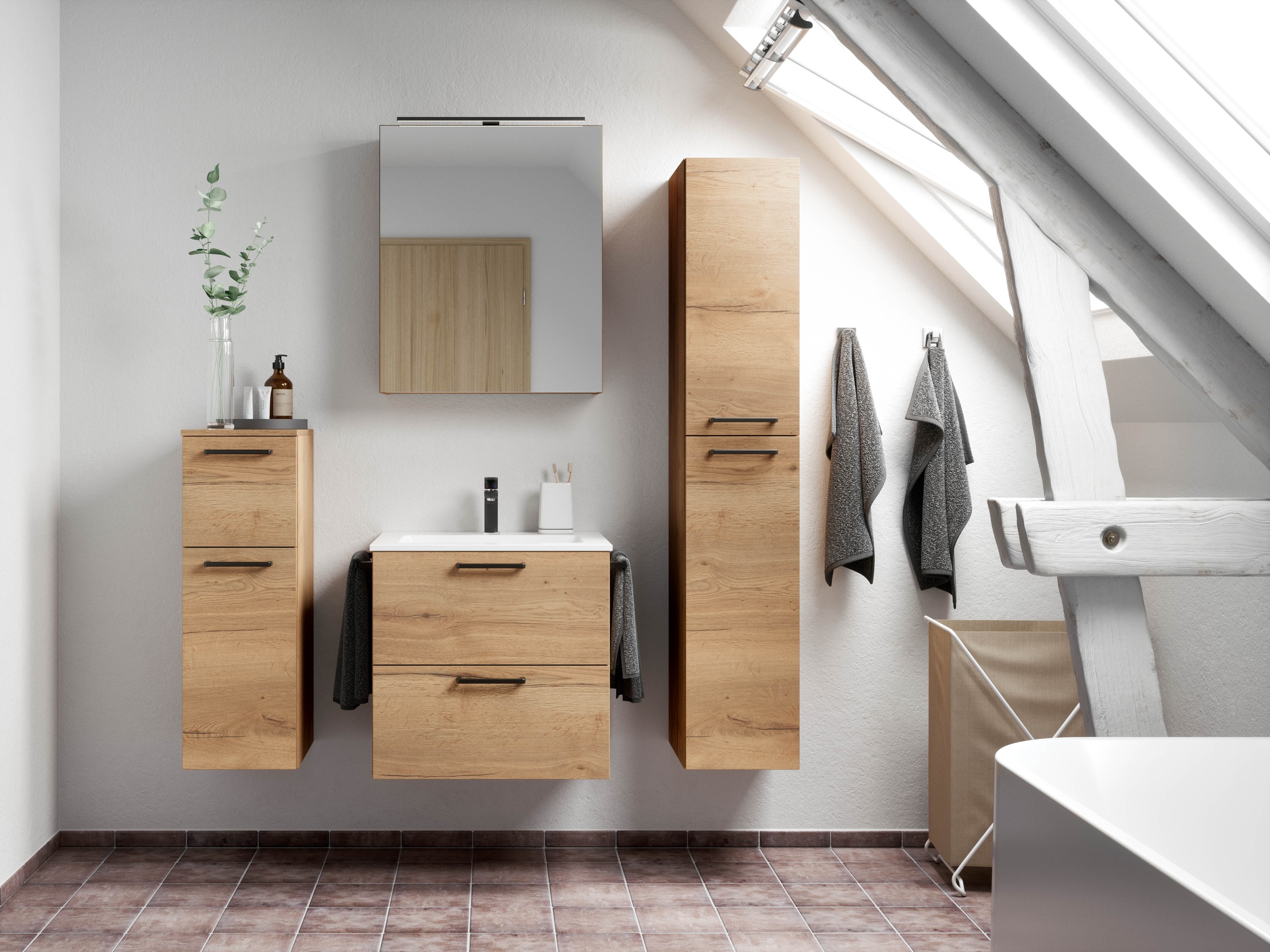 nobilia® Badmöbel-Set »Tolvina«, (4 St., vormontiert, mit Soft-Close), inkl. Spiegelschrank mit Beleuchtung und Dimmerfunktion, in 4 Breiten