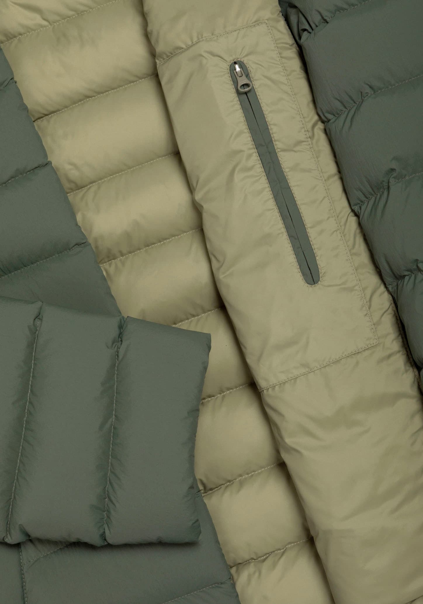 Colmar Daunenjacke »MENS DOWN JACKET« mit Kapuze