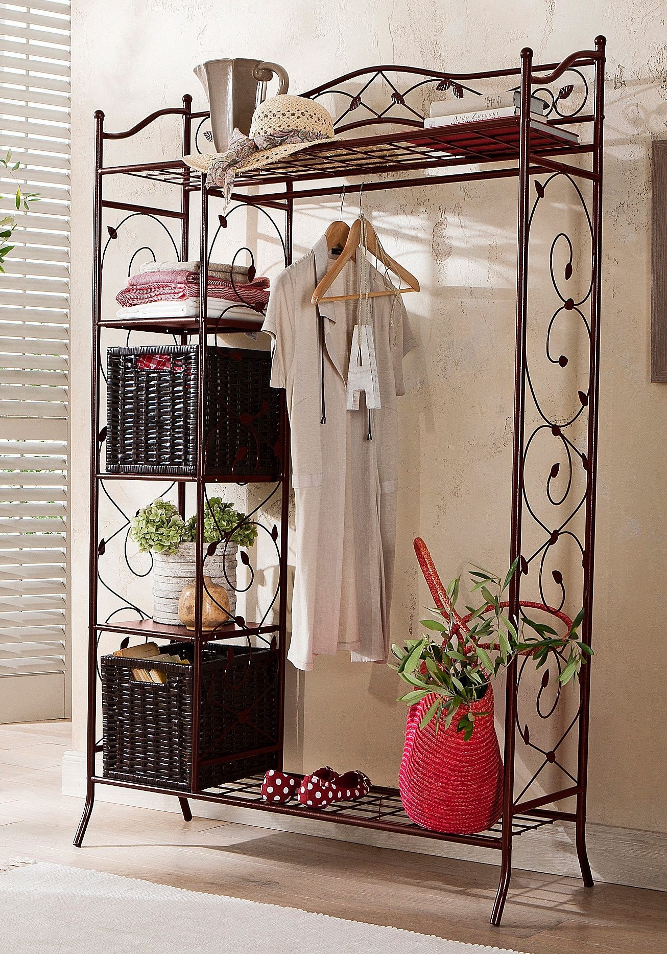 HOME AFFAIRE Garderobenschrank braun Hammerschlag Garderobe im romantischen Landhaus-Stil