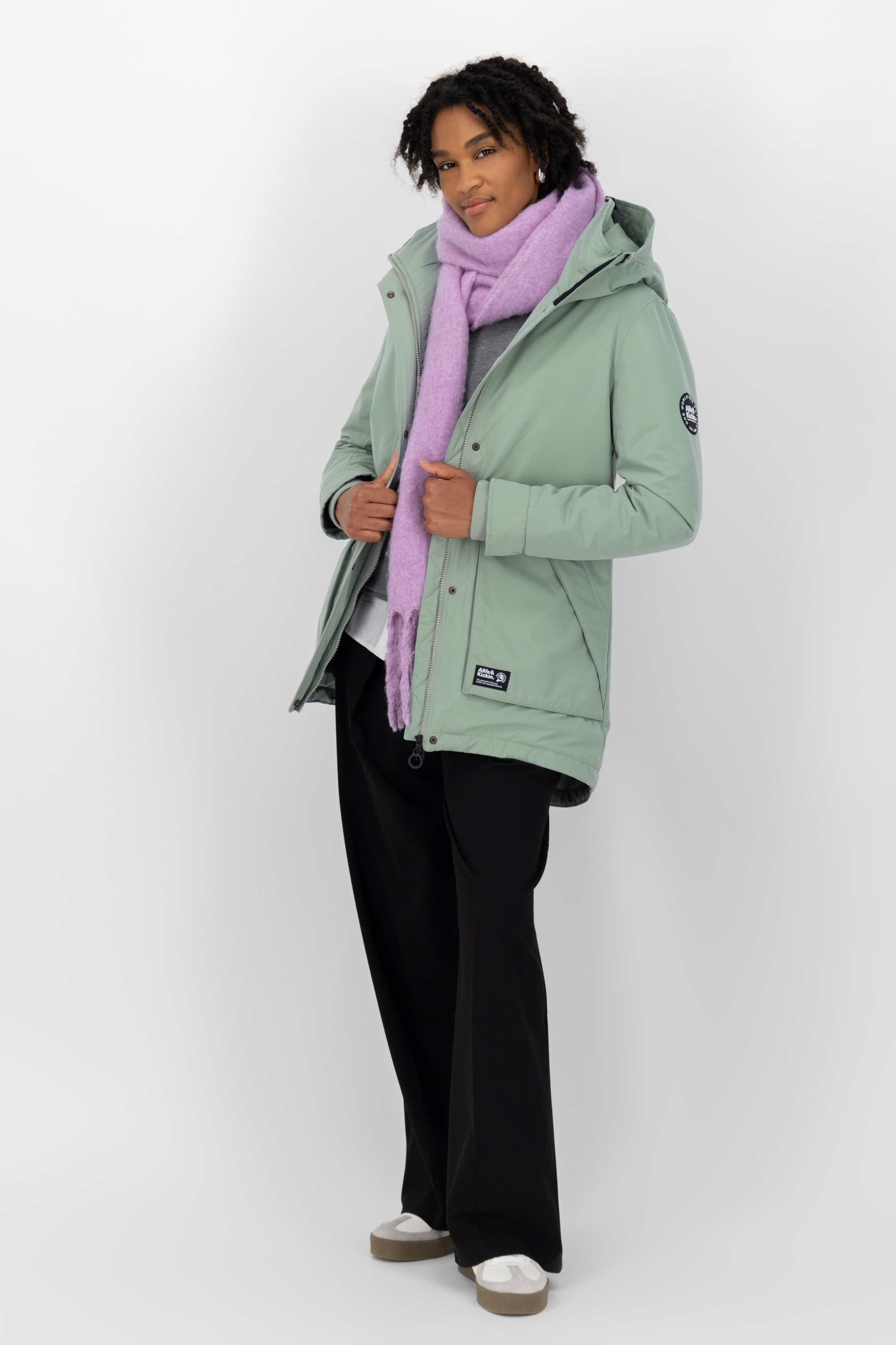 Alife & Kickin Winterjacke »Damen FloraAK A«, mit Kapuze, Gefütterte Winterjacke mit kuscheligem Innenfell und großer Kapuze