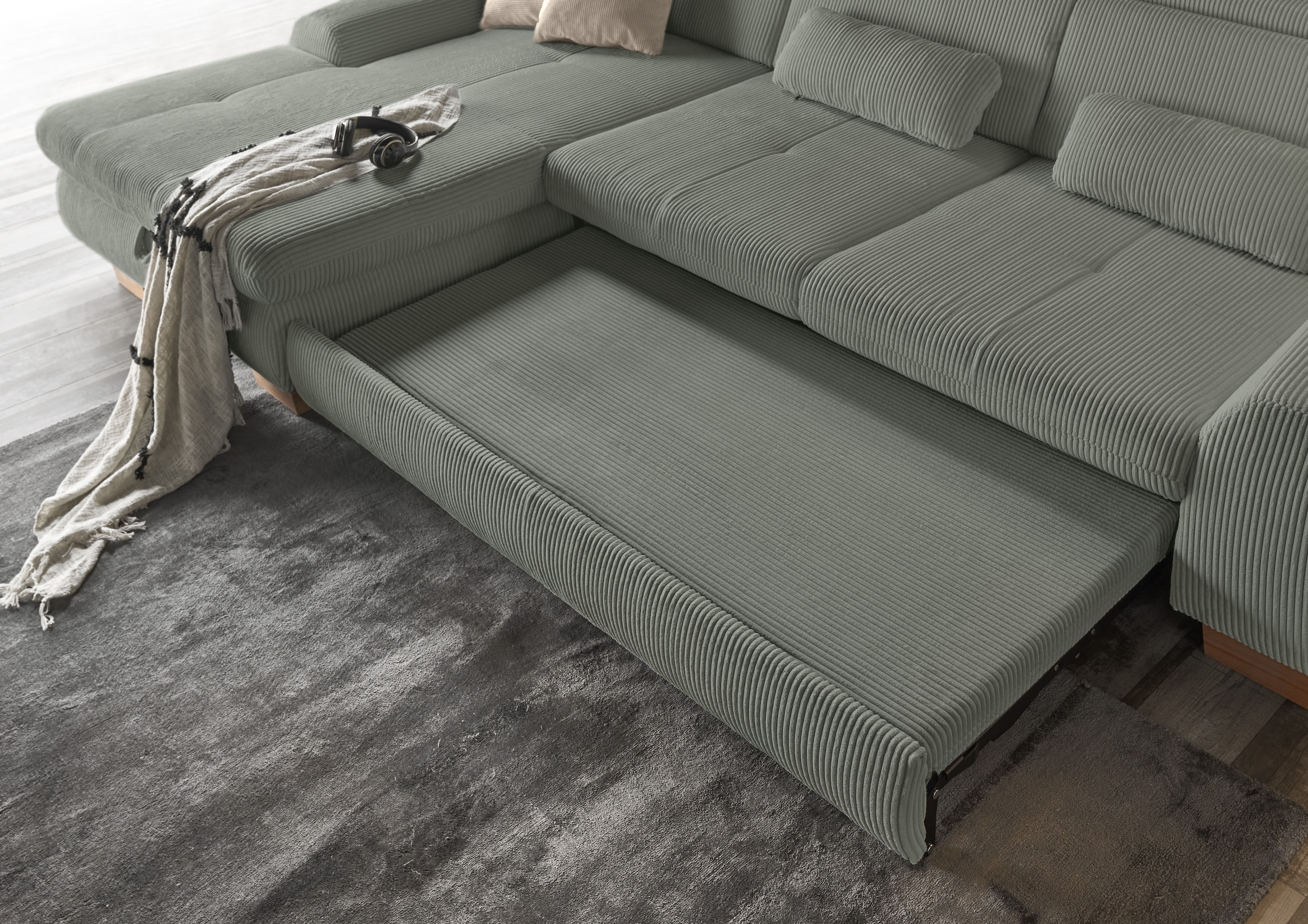 set one by Musterring Ecksofa »SO 3400 Sitzhöhe 47cm oder 49cm, Sitztiefe verstellbar, B/T: 307/195cm«, Kopteil verstellbar, mit Bettfunktion, in Cord, lind, Sitzhöhe 47