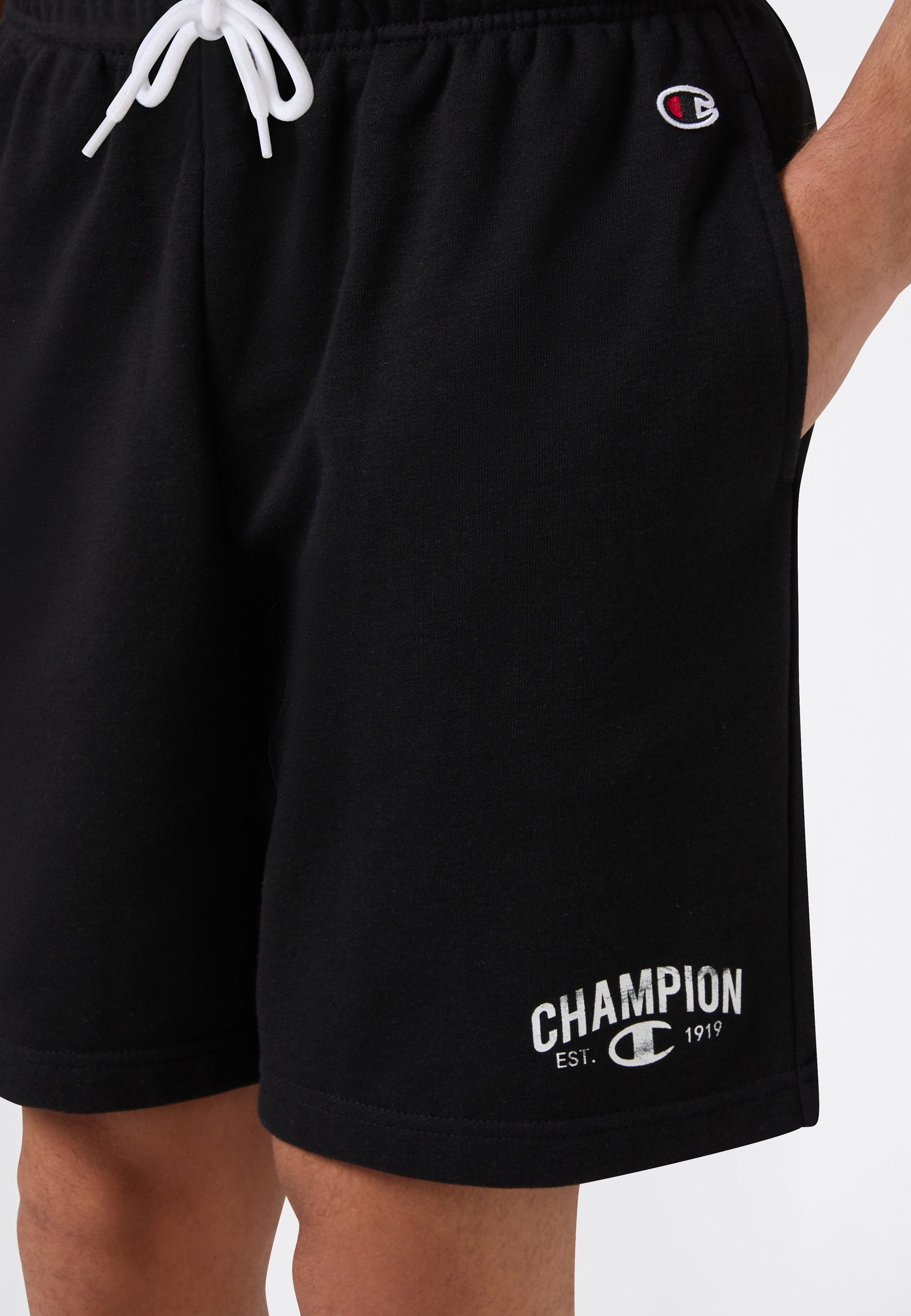 Champion Sweatshorts »SPORTWEAR SHORTS Standard Fit«  mit kurzer Form, für Alltag und Training, Standard Fit