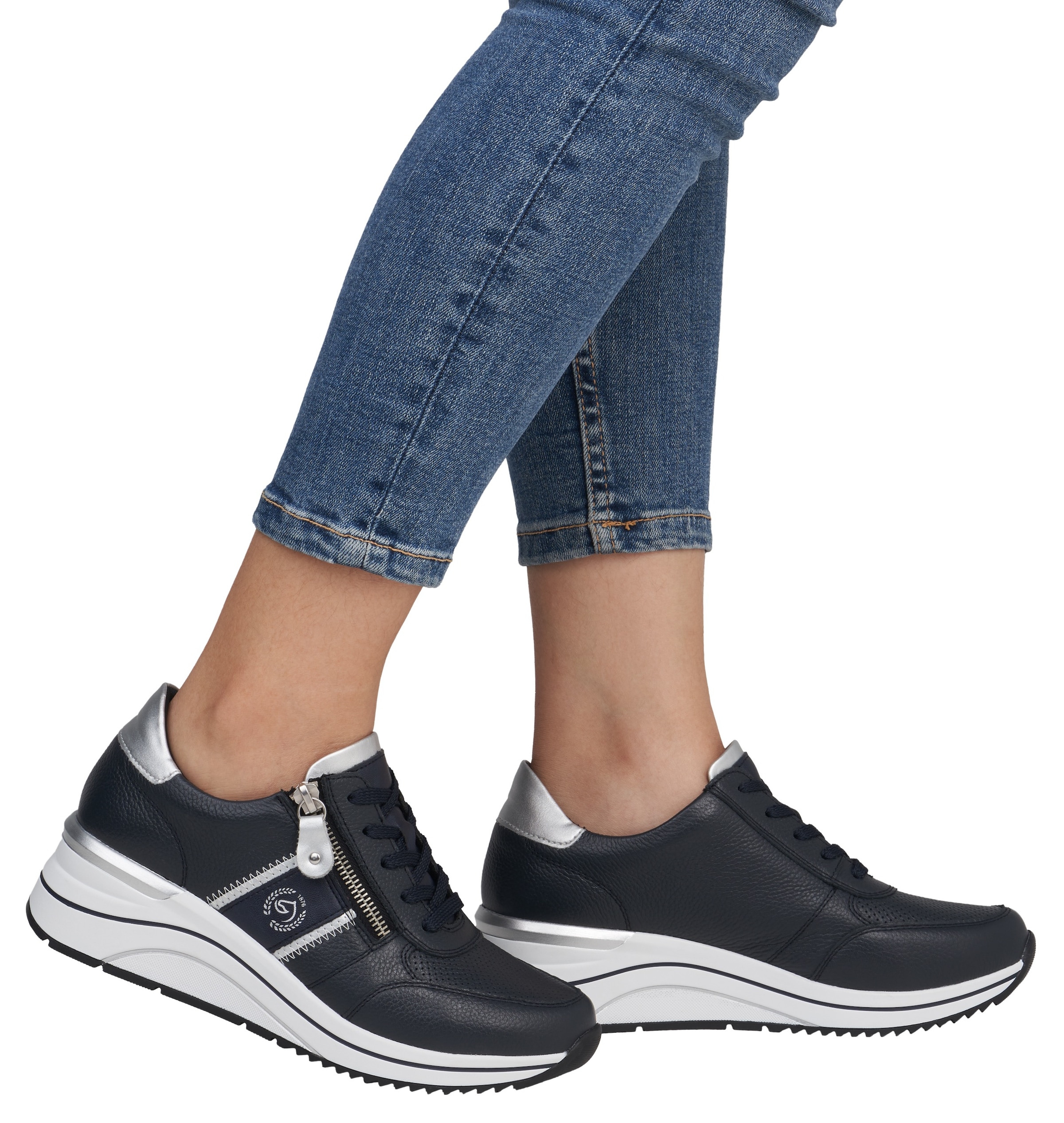 Remonte Keilsneaker  , Freizeitschuh, Halbschuh, Schnürschuh mit Metallic-Kontrastbesätzen