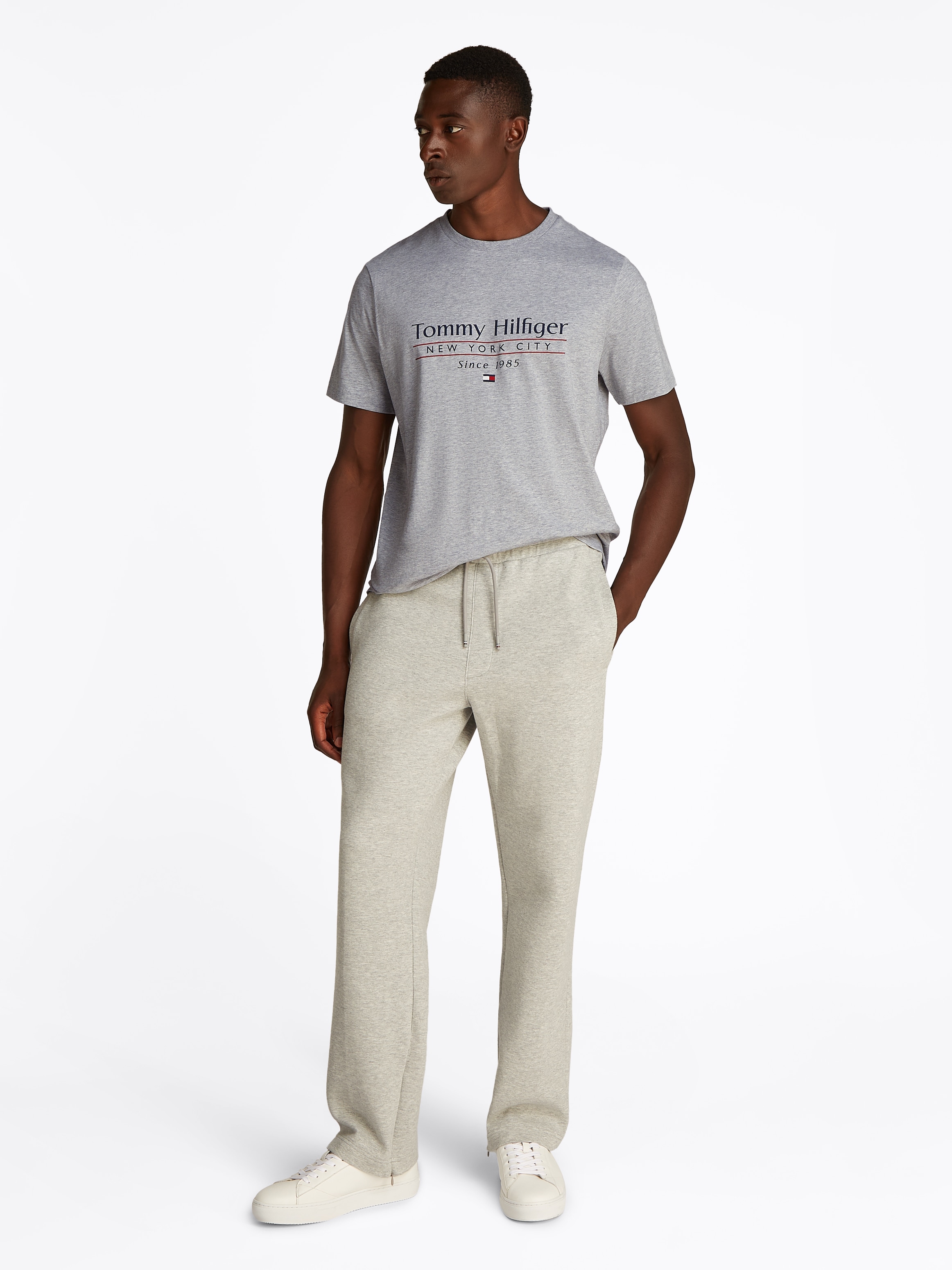 Tommy Hilfiger T-Shirt »HILFIGER CENTER STACK TEE«, mit großem Schriftprint