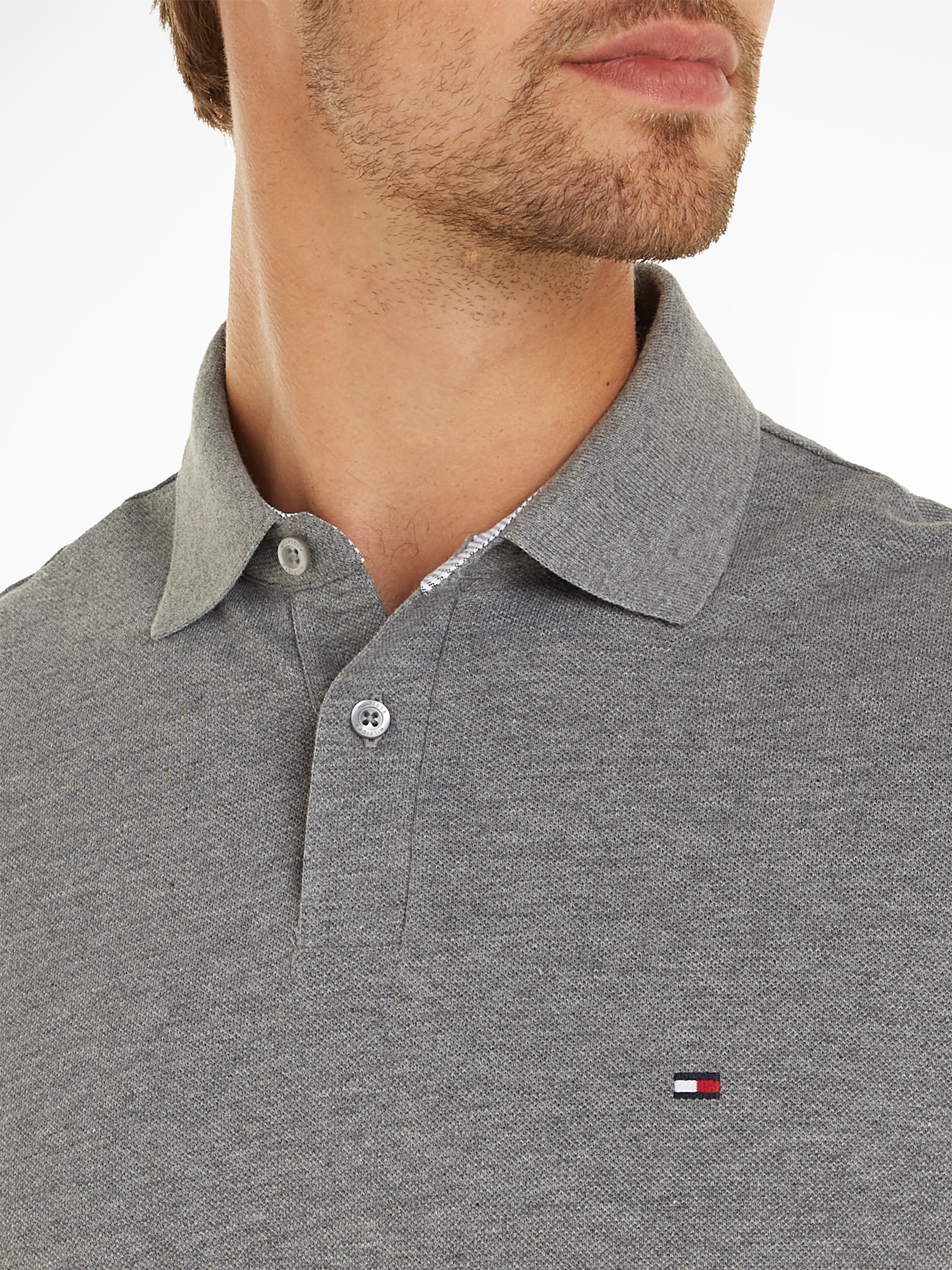 Tommy Hilfiger Poloshirt »1985 REGULAR POLO mit Kontraststreifen und Knopfleiste«, unifarben, sportlich, regular fit, Baumwollmix, Polokragen