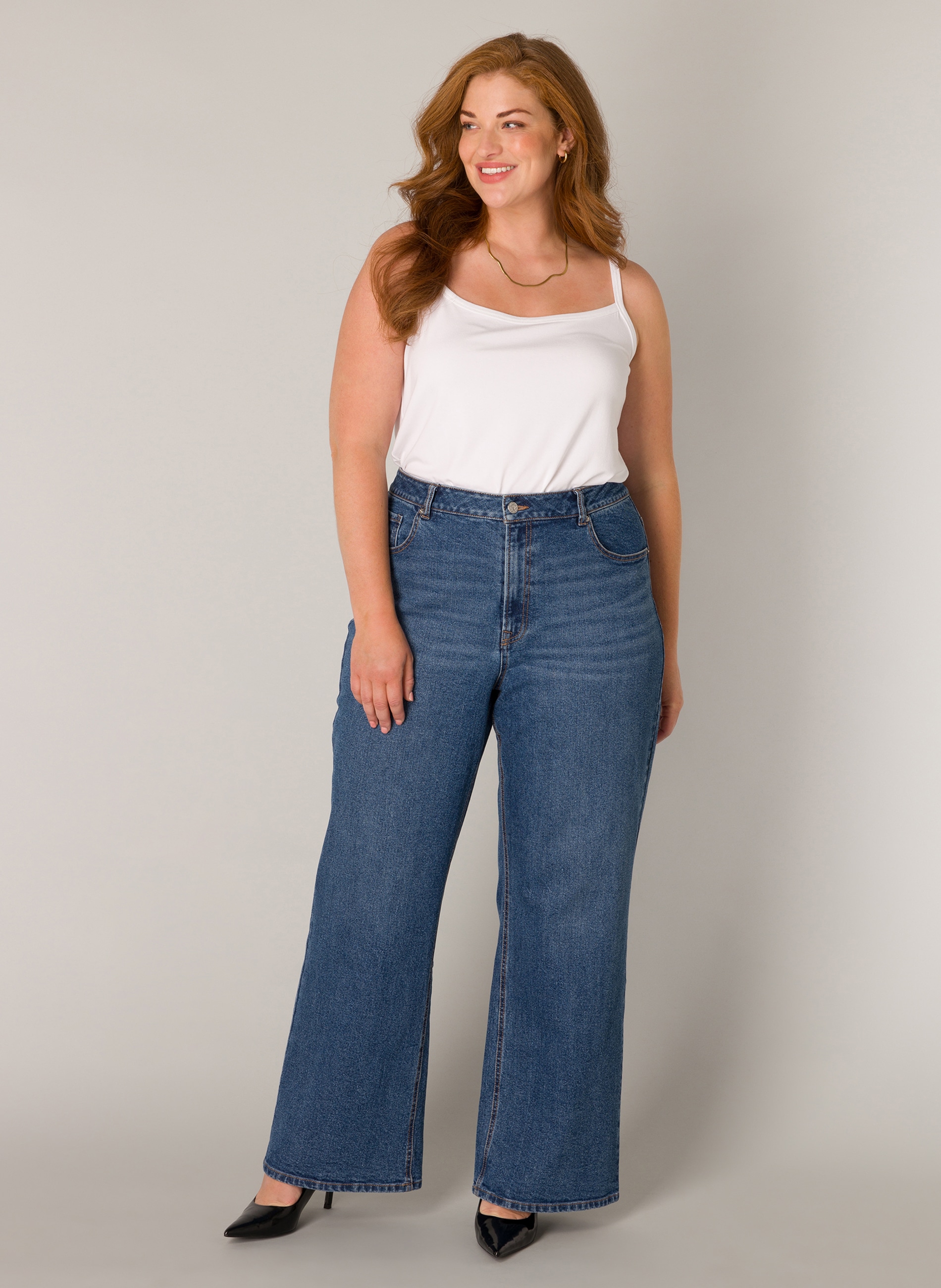Base Level Curvy Weite Jeans, in großen Größen