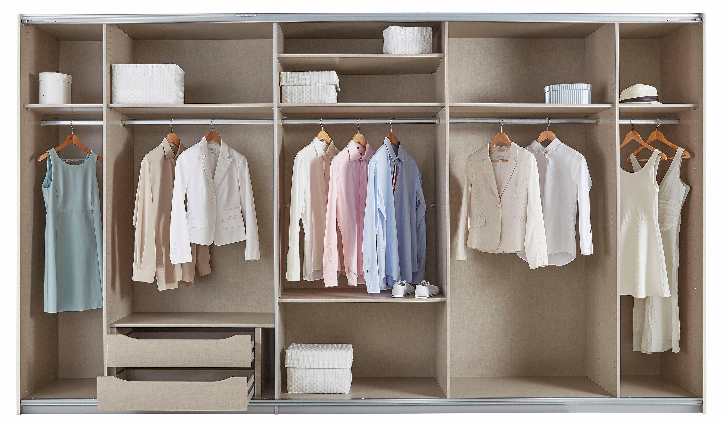 rauch Schwebetürenschrank »Kleiderschrank Schrank Garderobe Schlafzimmerschrank TUBONA«, inkl. Schubkasteneinsatz und zusätzlichen Einlegeböden MADE IN GERMANY