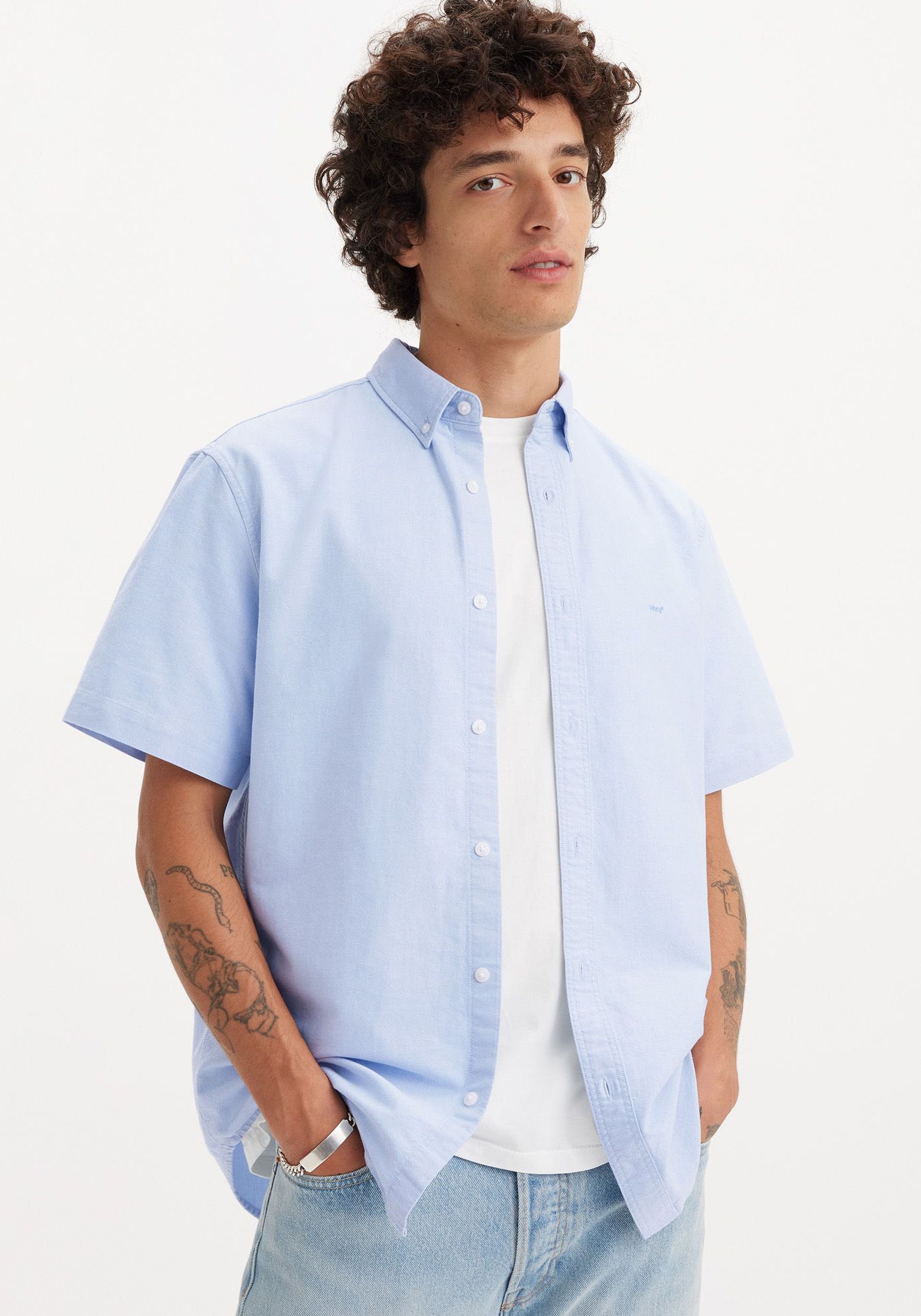 Levi's® Kurzarmhemd »SS AUTHENTIC BUTTON DOWN«, mit kleiner Logostickerei auf der Brust