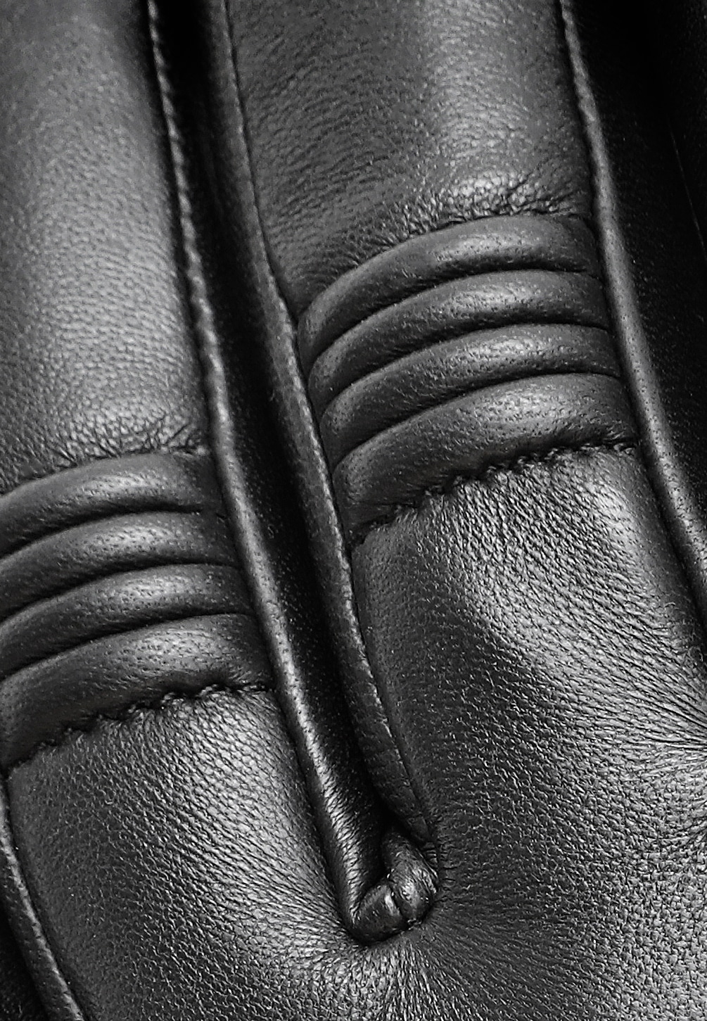 PEARLWOOD Lederhandschuhe mit stilvollen Ziernähten