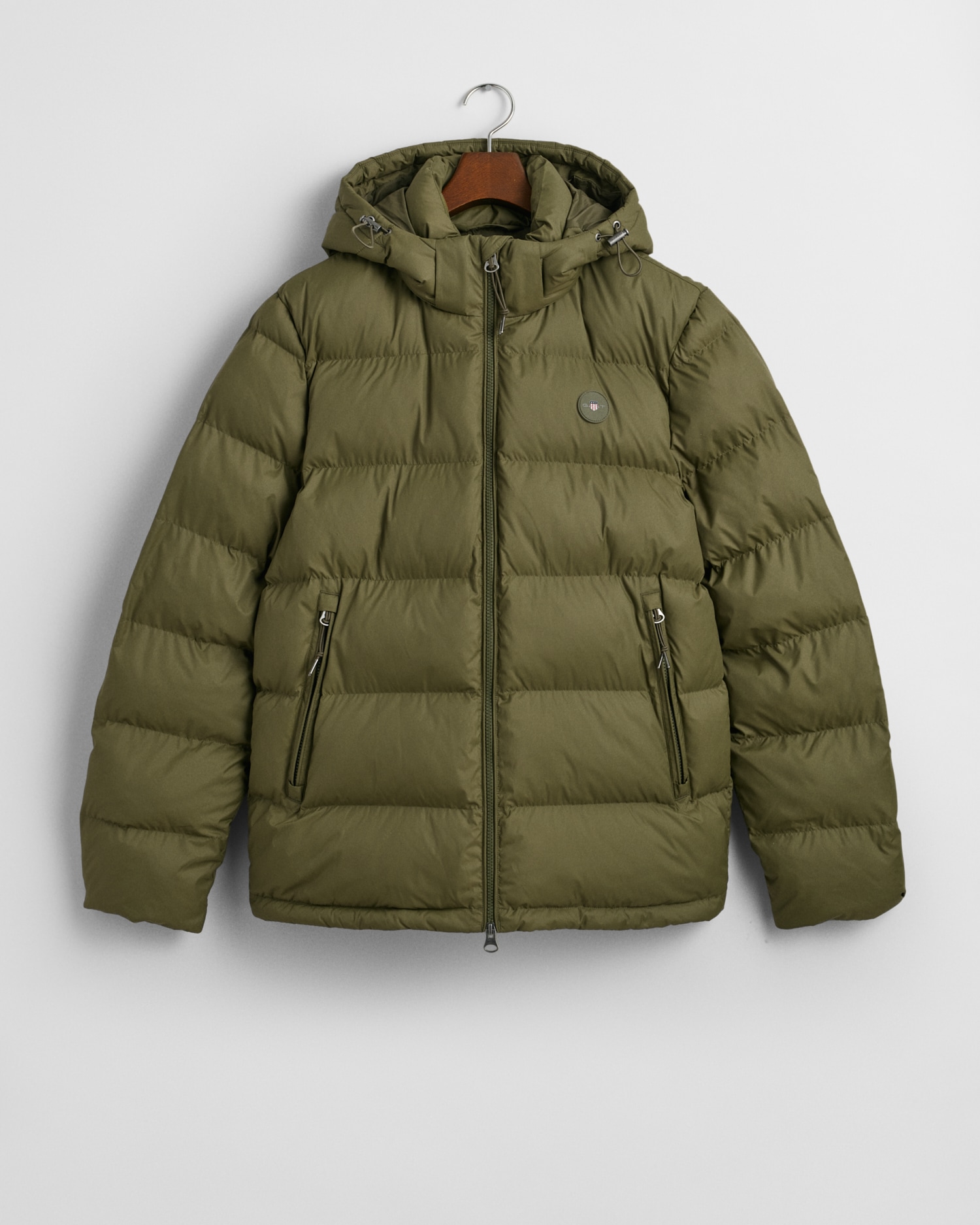 Gant Steppjacke »ACTIVE CLOUD JACKET«, mit Kapuze, Mit Windschutz-Bündchen, Silikon-Markenbadge
