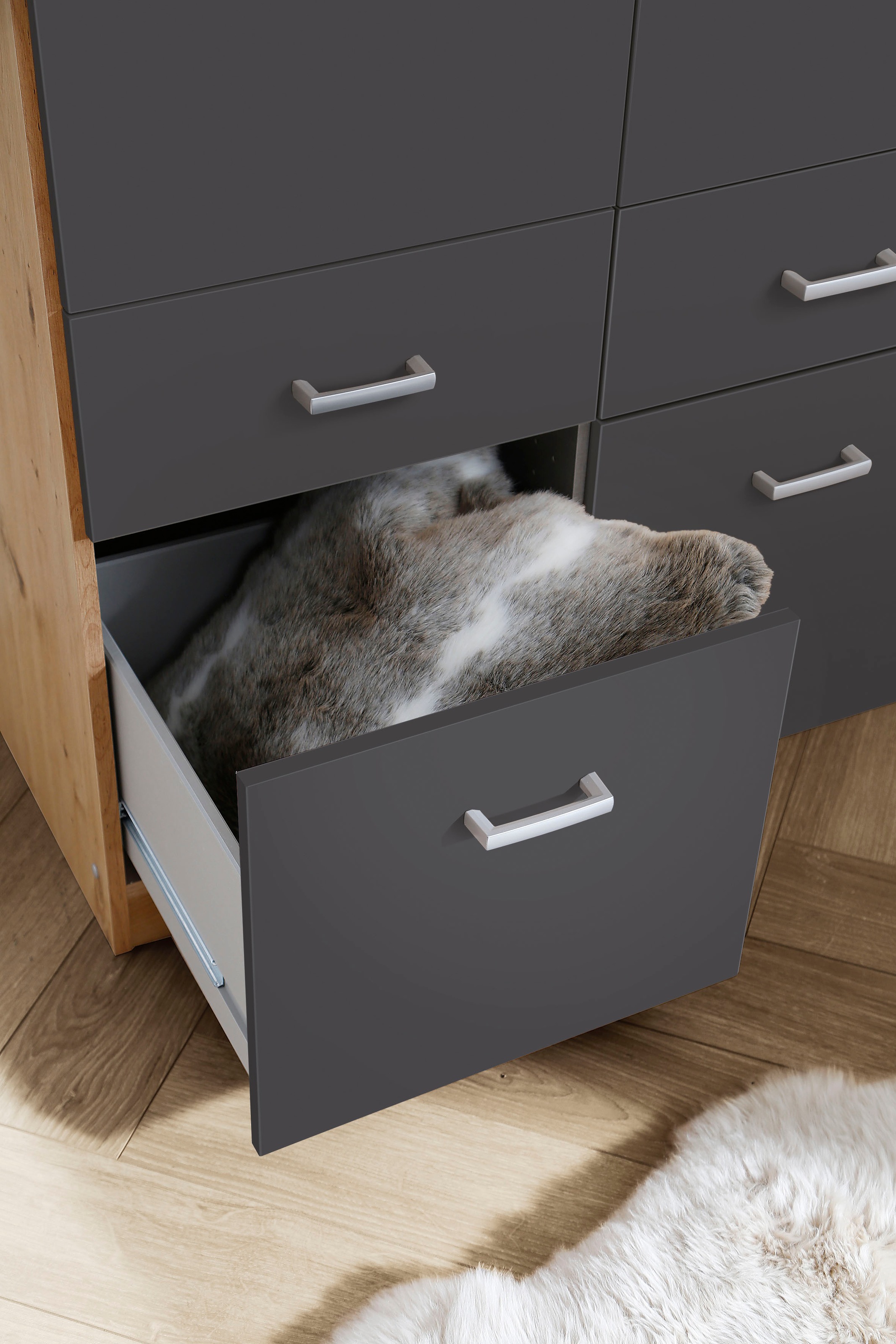 rauch Kleiderschrank »Kleiderschrank Schrank Garderobe deckenhoher Schrank BREMEN«, in vielen Farben und Ausführungen MADE IN GERMANY