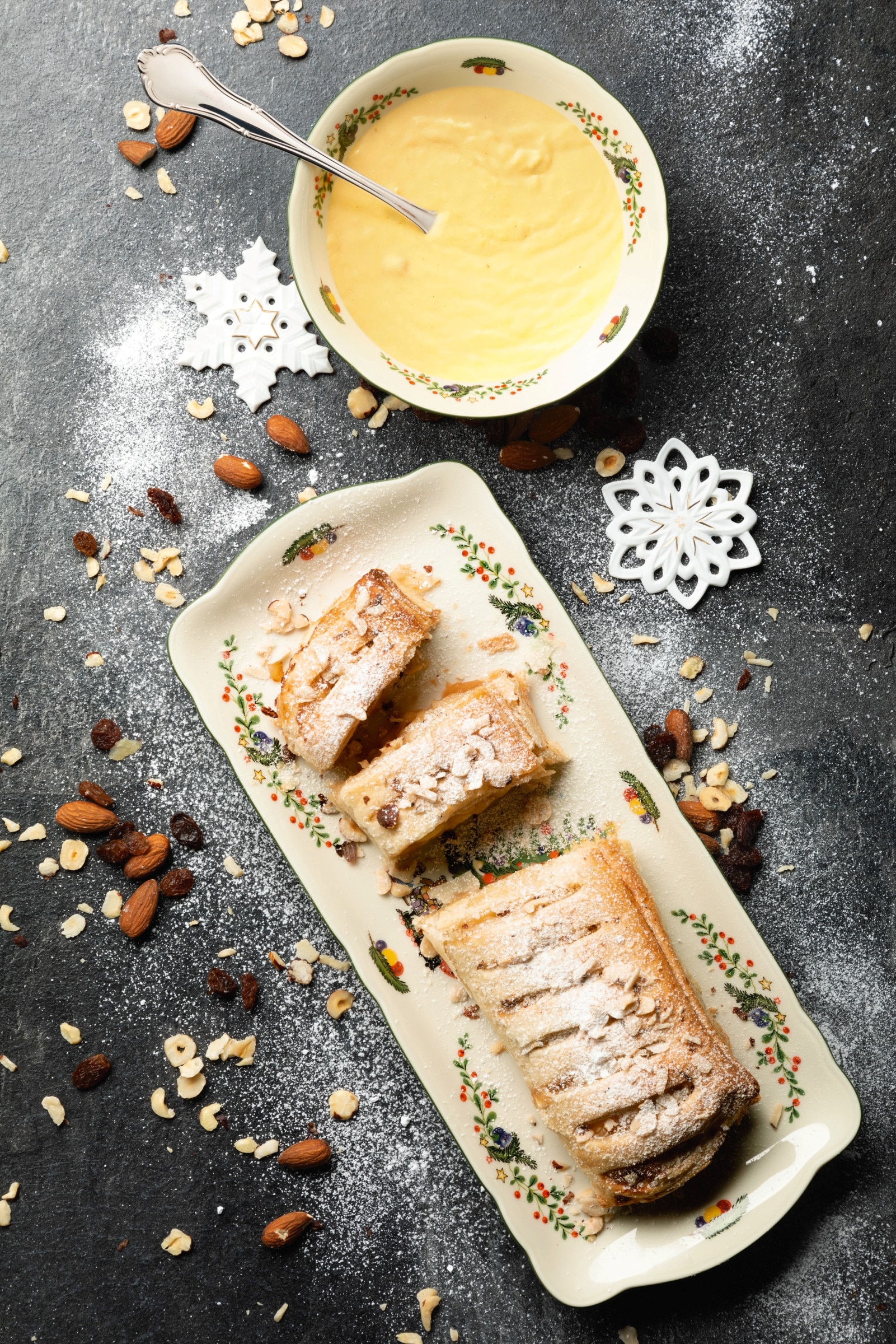 Seltmann Weiden Dessertschale »Marieluise Weihnachten, rund 15 cm« 1 tlg. aus Porzellan Schale mit weihnachtlichem Dekor
