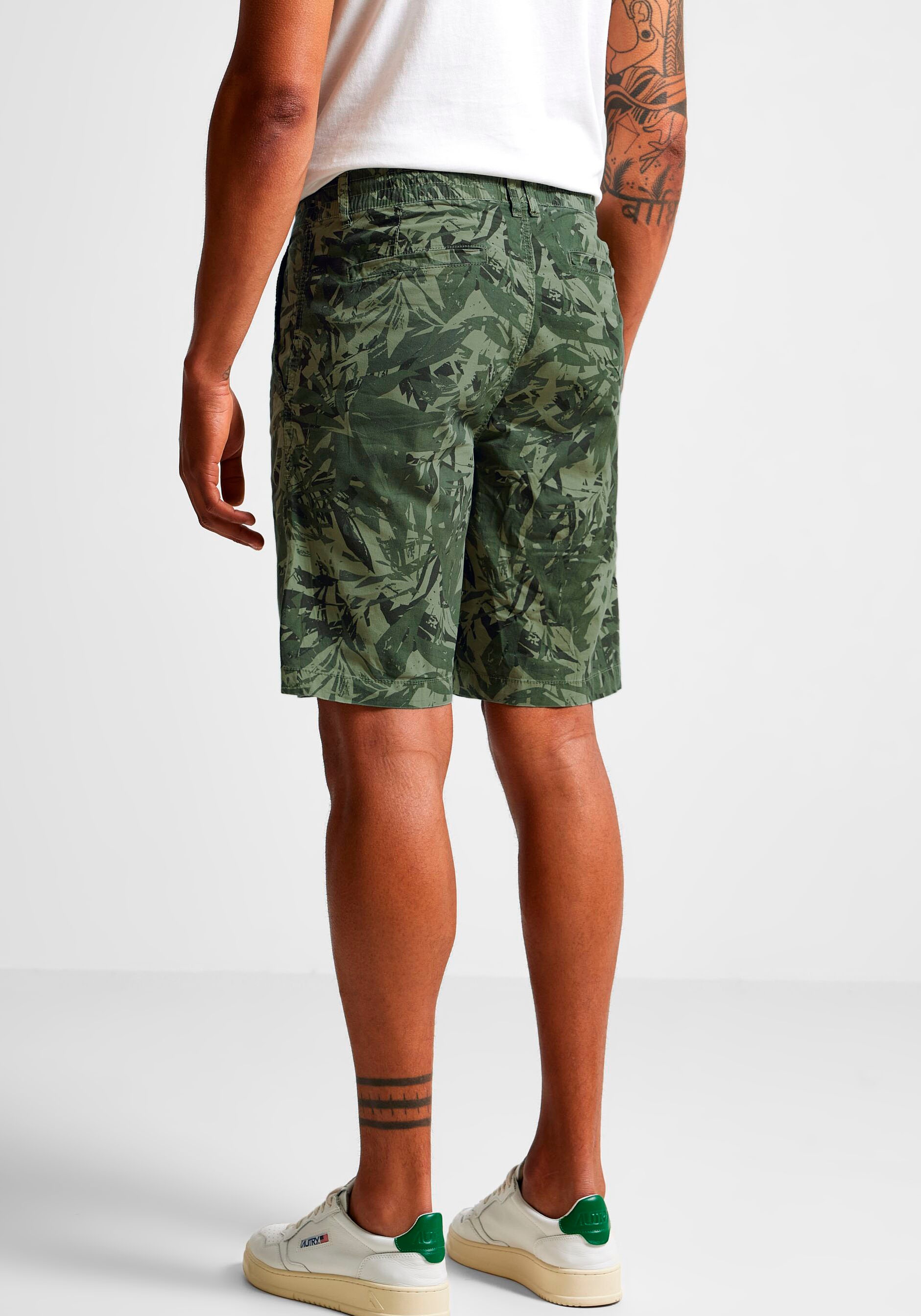 2. Bild von STREET ONE MEN Shorts, mit dem sommerlichen Print