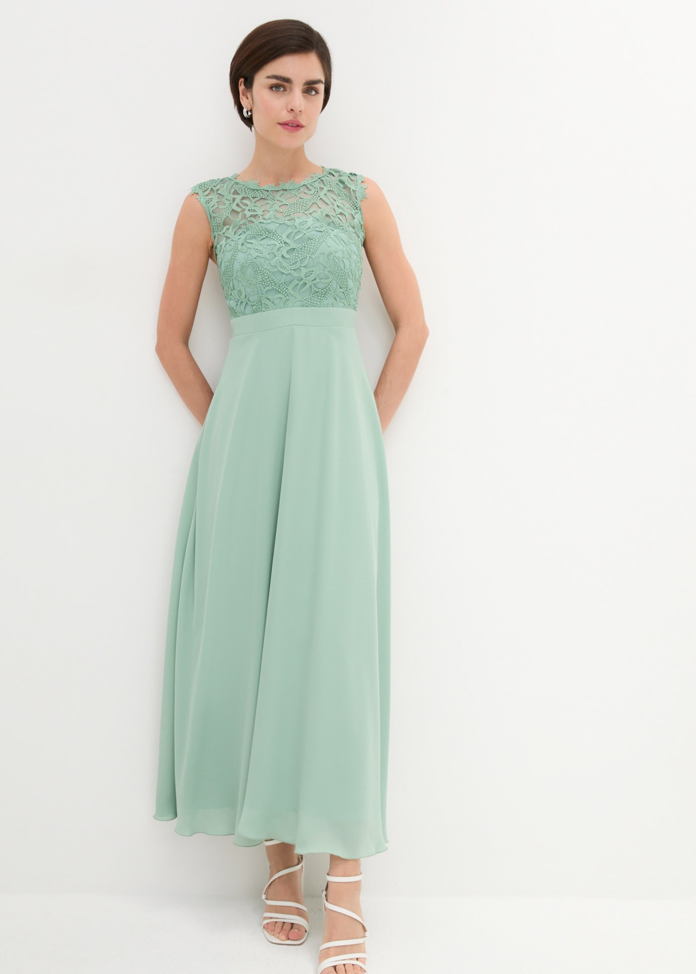 bonprix Maxikleid »Maxikleid mit Spitze« für festliche Anlässe, vollständig gefüttert, taillierte Passform