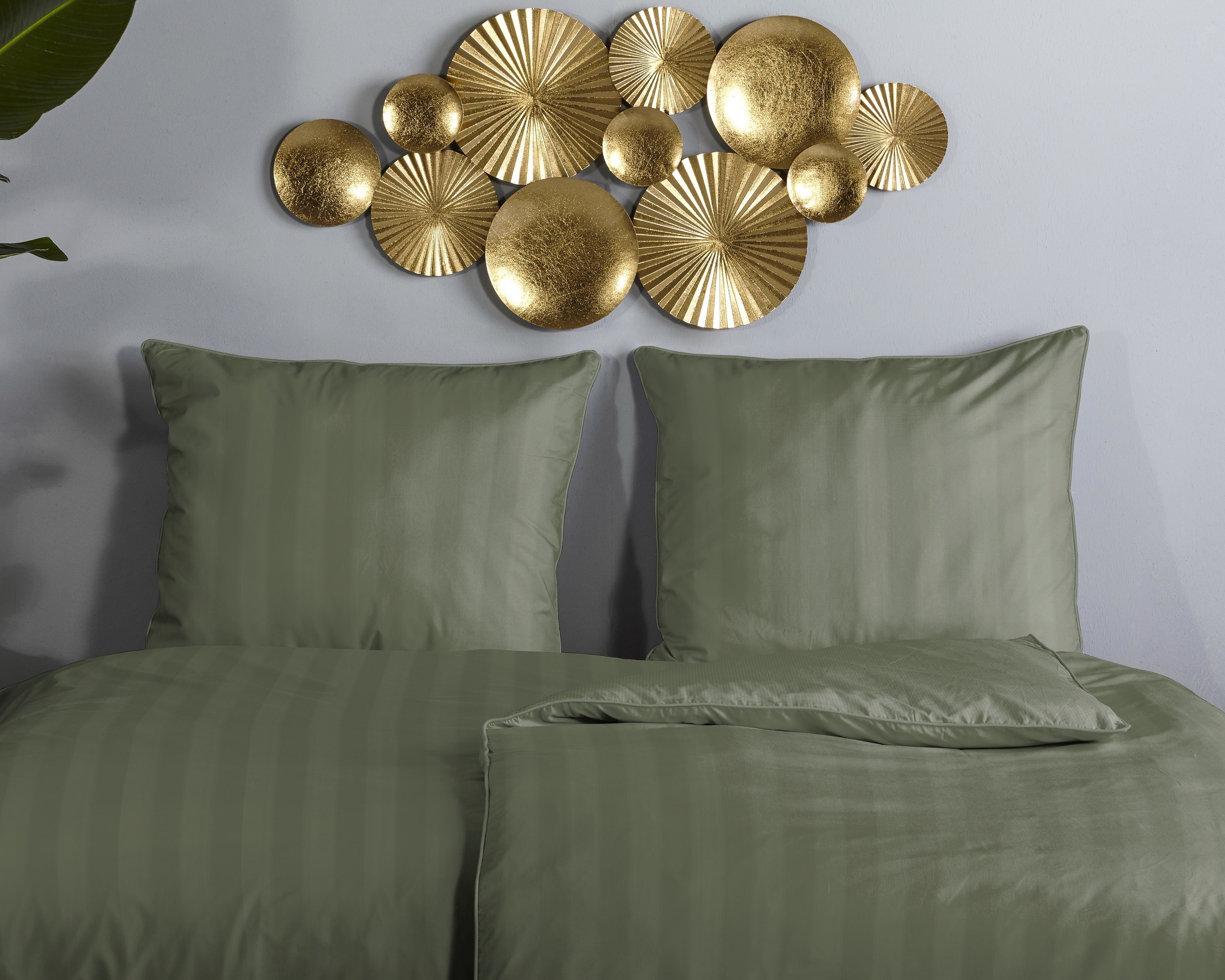 Descanso Wendebettwäsche »Hotel Sevilla« 2 Satin, Reißverschluss, Wende, Luxe, Streifen, uni