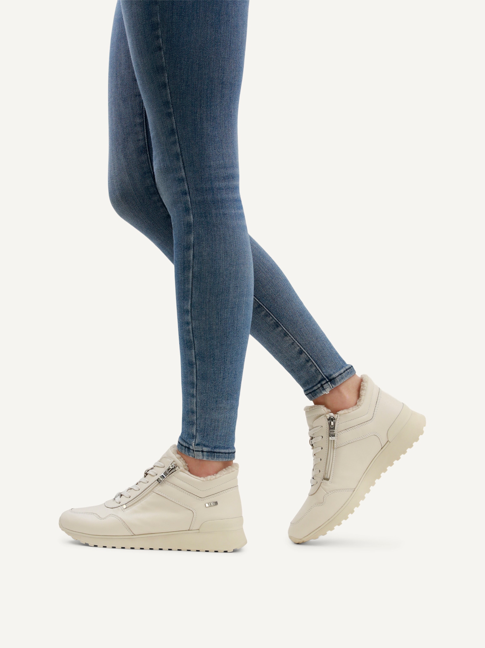 Caprice Keilsneaker  , Winterboots, Schnürschuh, High-Top-Sneaker, in bequemer Weite