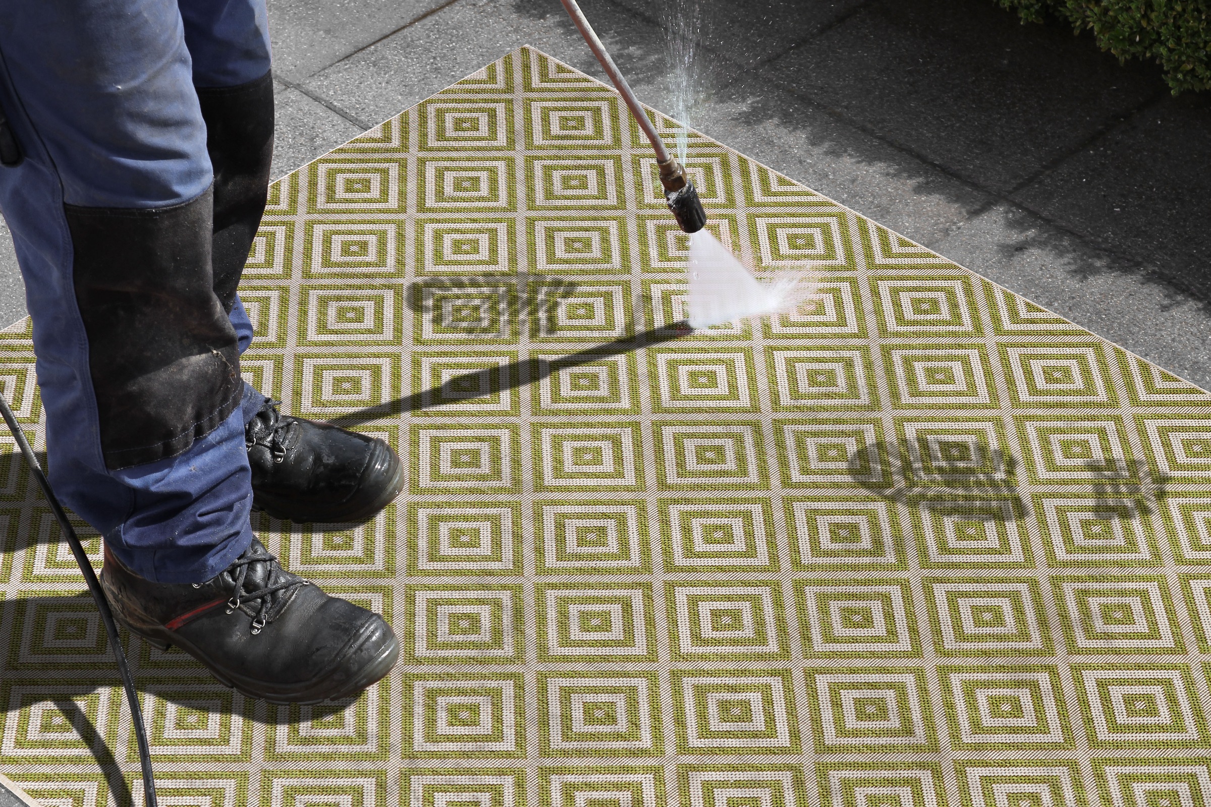 NORTHRUGS Läufer »Karo«, rechteckig, 8 mm Höhe, In- & Outdoor, Teppichläufer, Wetterfest, Raute, Balkon, Garten, Flur