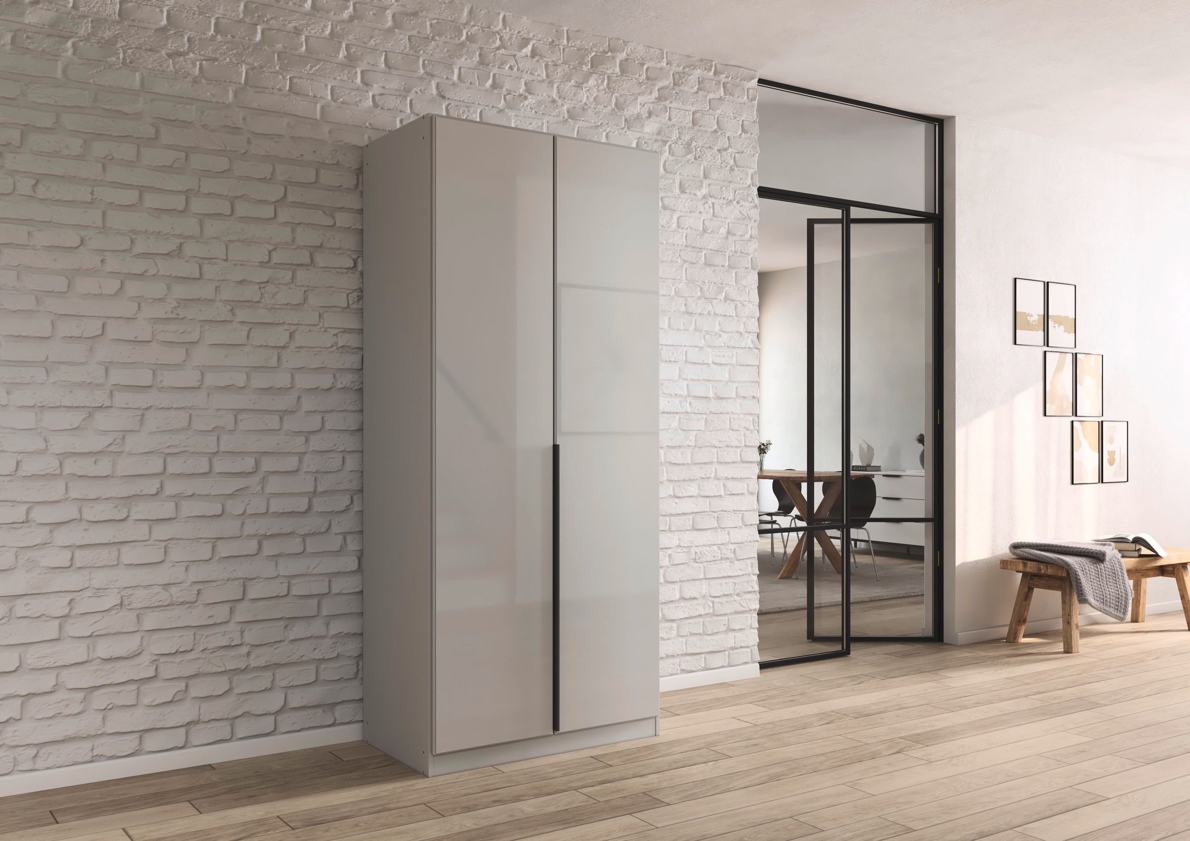 rauch Drehtürenschrank »Kleiderschrank Kleiderschränke Schrank Garderobe AGORDO mit Glasfront«, (in zwei Griff-Farben), durchdachte Innenausstattung, in 6 Breiten und 2 Höhen MADE IN GERMANY