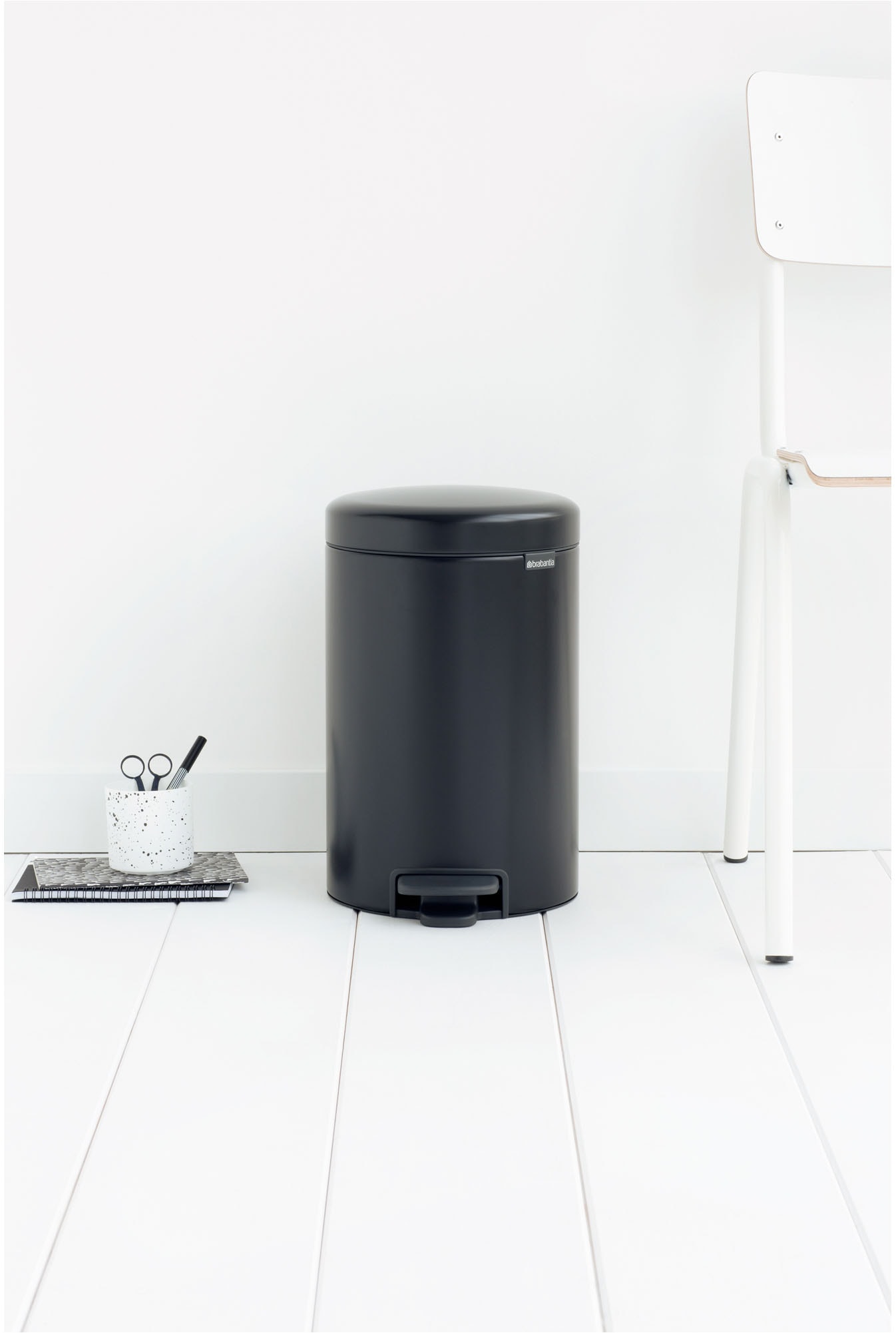 Brabantia Mülleimer »NewIcon Treteimer, 12L«, sanft schließender Deckel, mit leichter Pedalbedienung