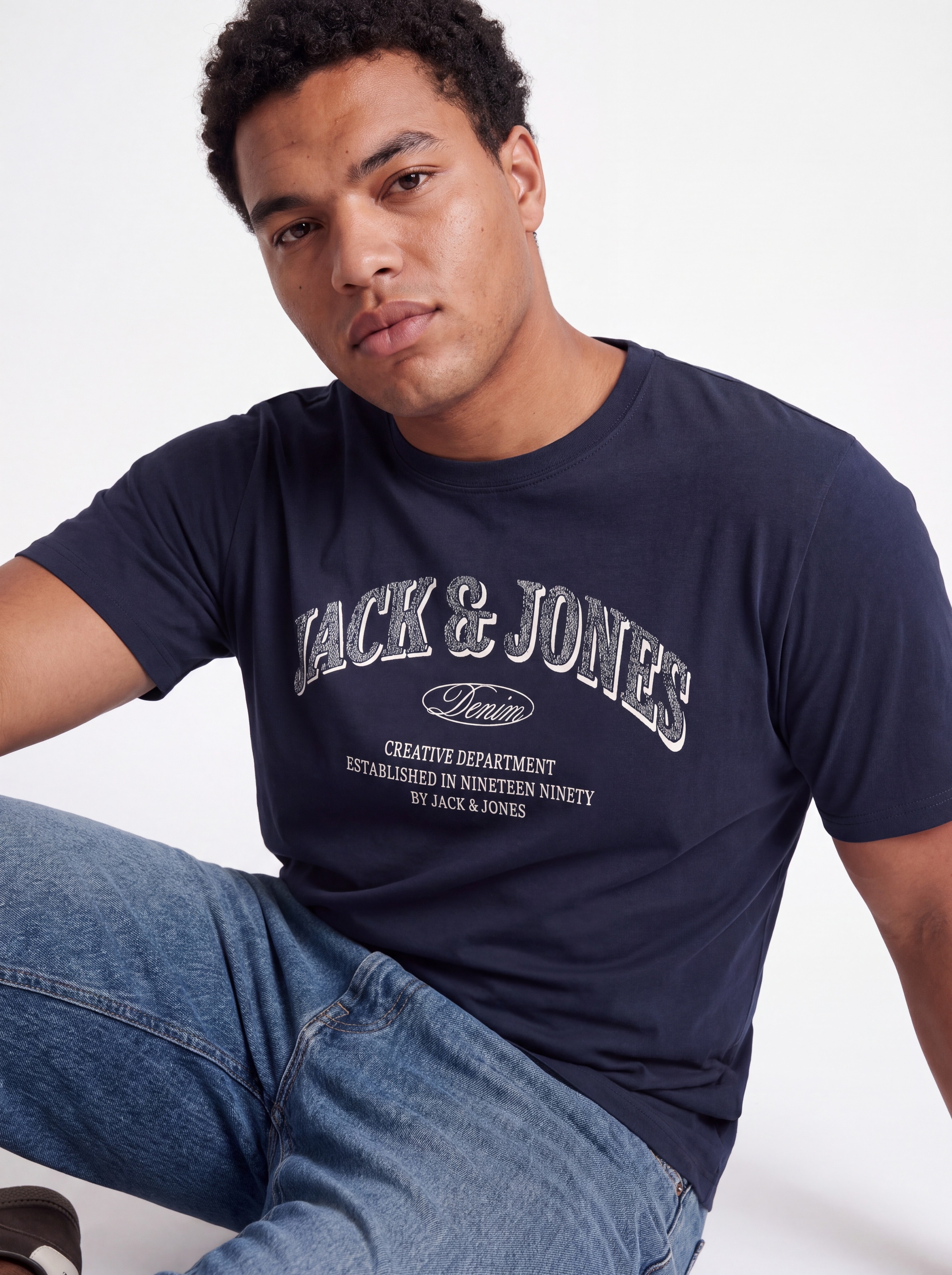 Jack & Jones PlusSize T-Shirt »JJEDENVER LOGO TEE SS O-NECK SN PLS« Baumwolle, locker geschnitten