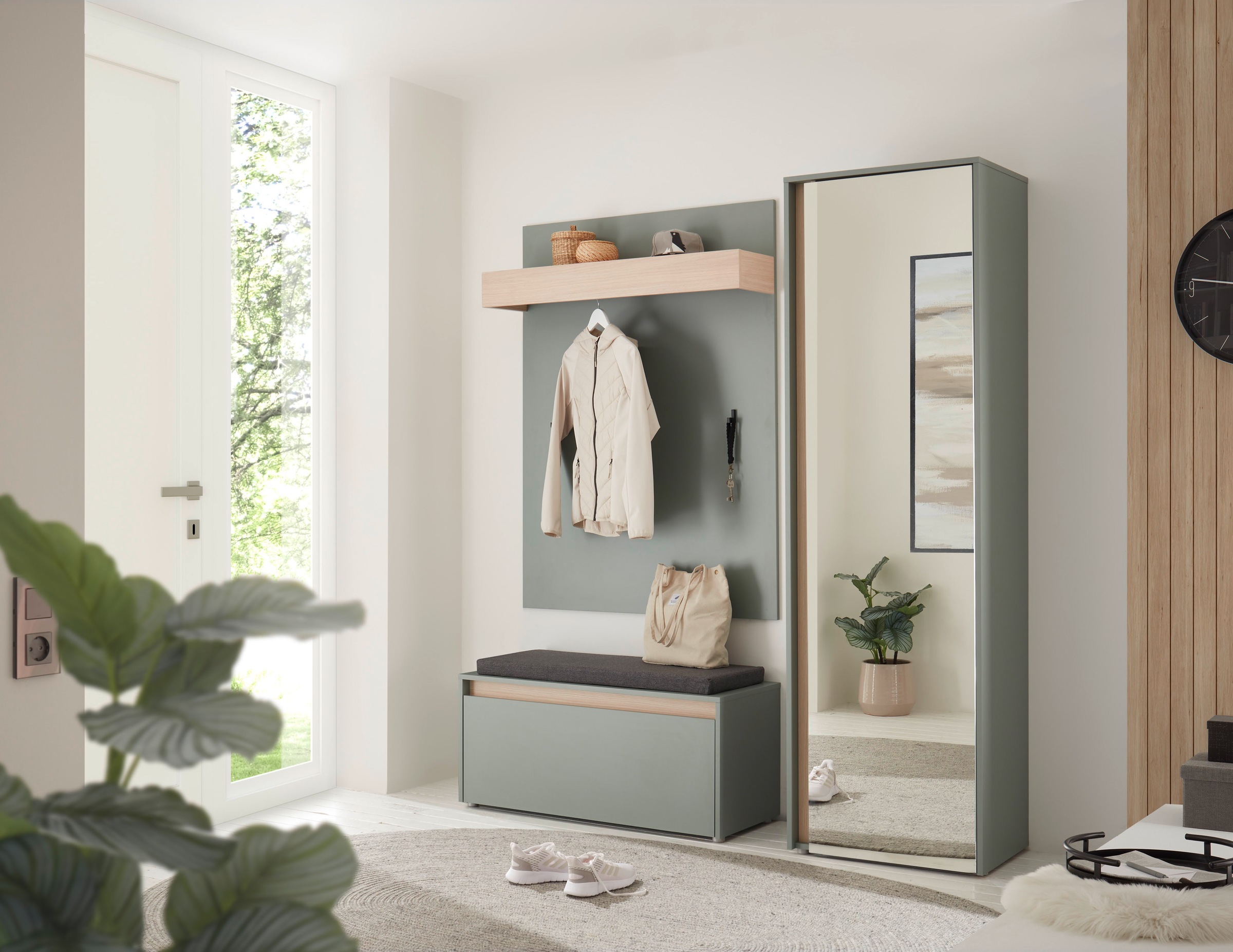 INOSIGN Garderobenpaneel »GiRON/CiTY, Wandregal in vier Farben, Flurgarderobe mit Hutablage«, mit Kleiderstange und Haken, 100 cm breit