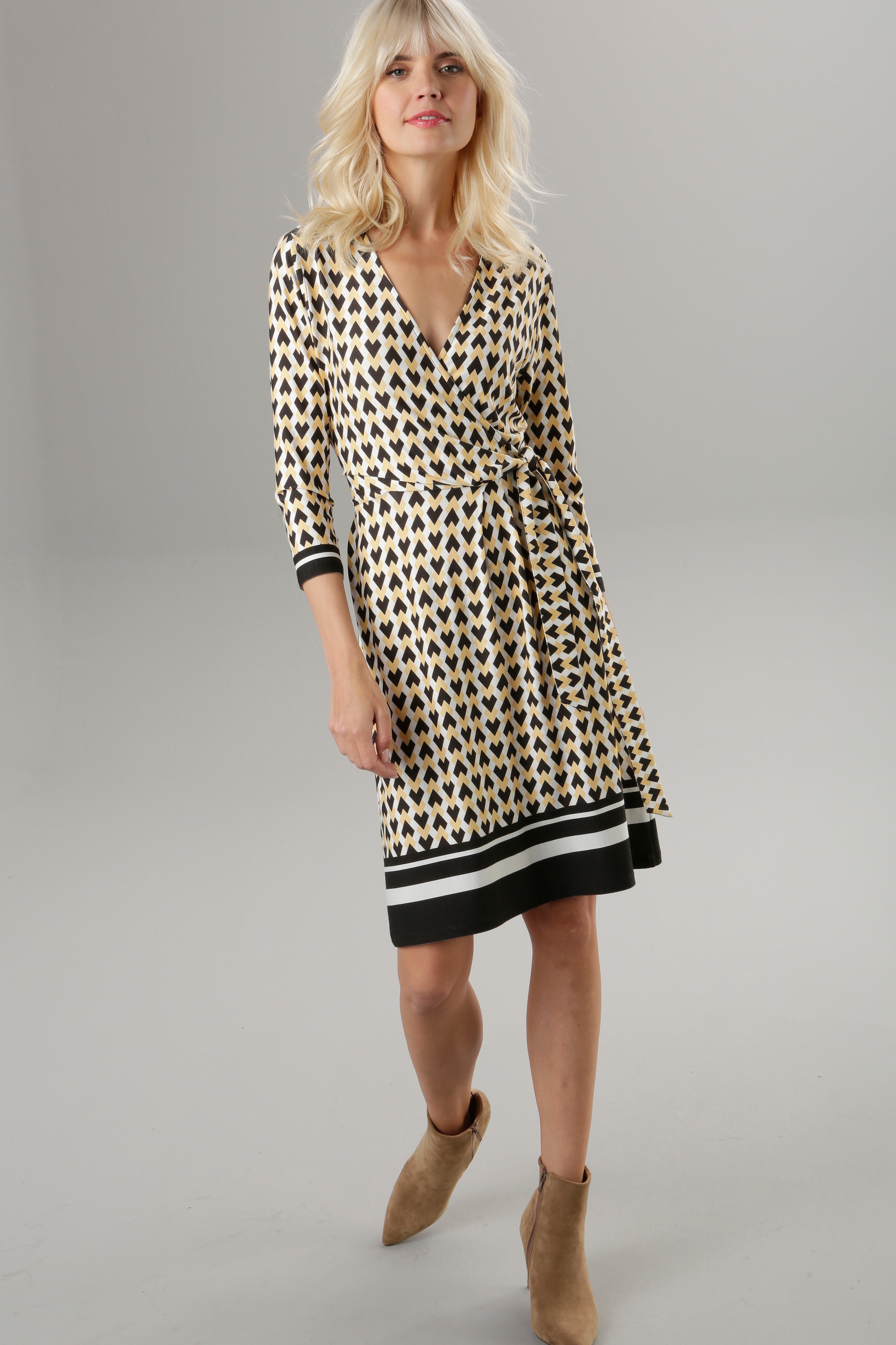 Aniston SELECTED Jerseykleid, V-Ausschnitt mit in Wickeloptik bestellen