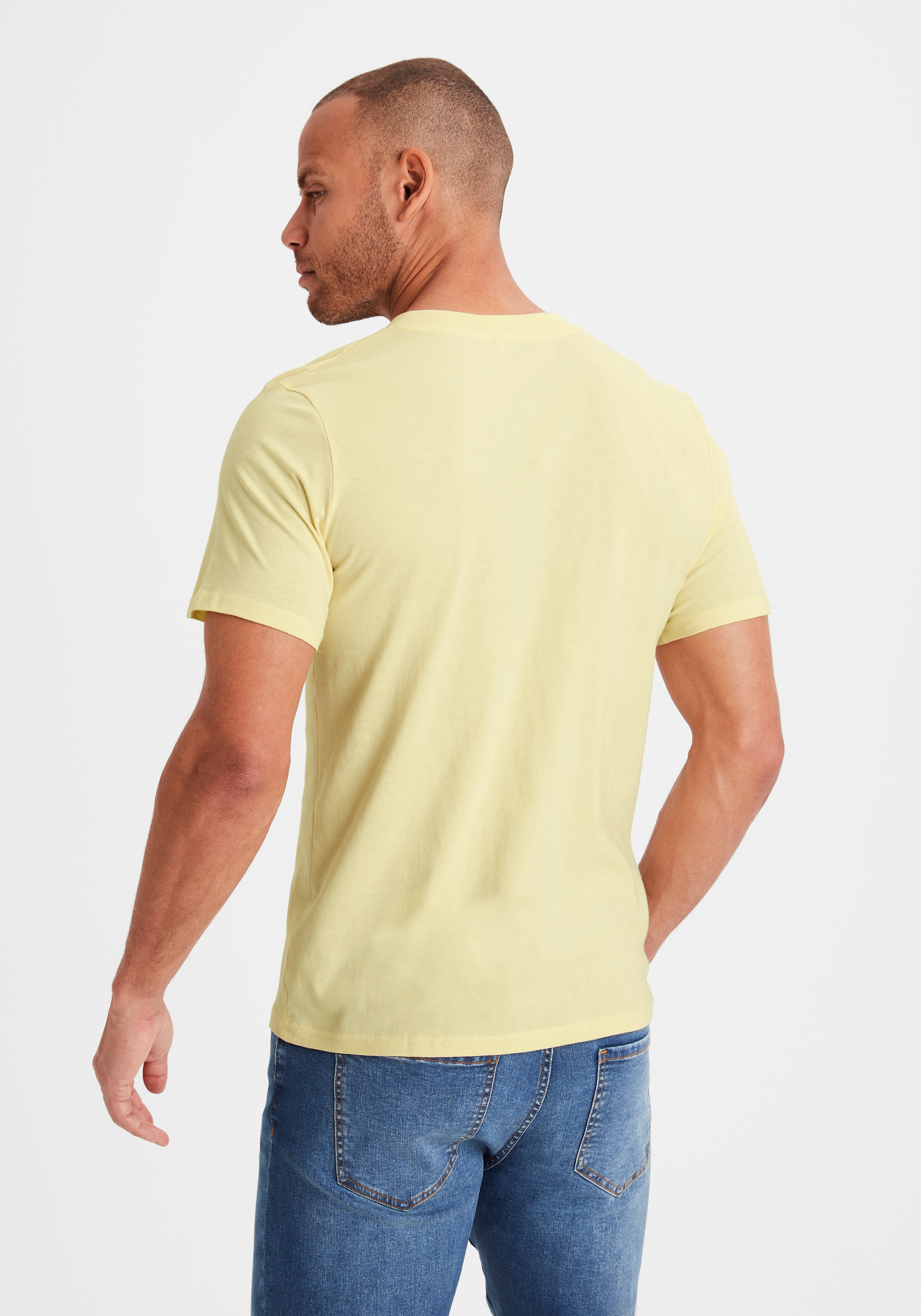 KangaROOS V-Shirt, (2er-Pack), ein Must-Have Form klassischer in kaufen online