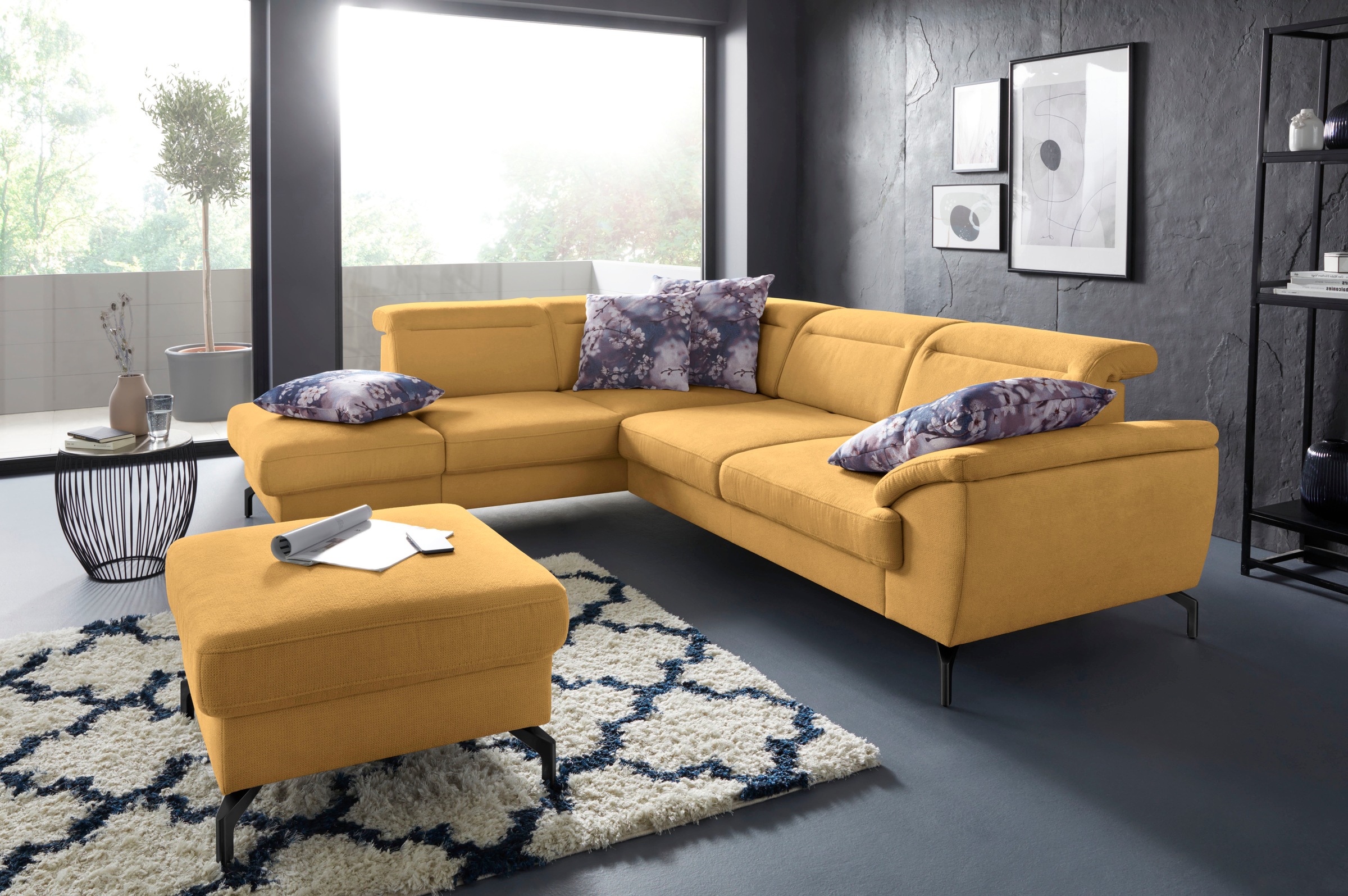 sit&more Ecksofa »Percy L-Form«, 15 cm Fußhöhe, Sitztiefenverstellung, wahlweise in 2 Fußfarben