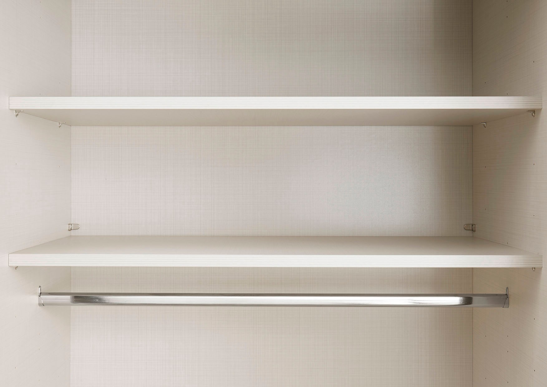 STAUD Schwebetürenschrank »Includo, Made in Germany« Mit vier verschiedenen Ausstattungsvarianten