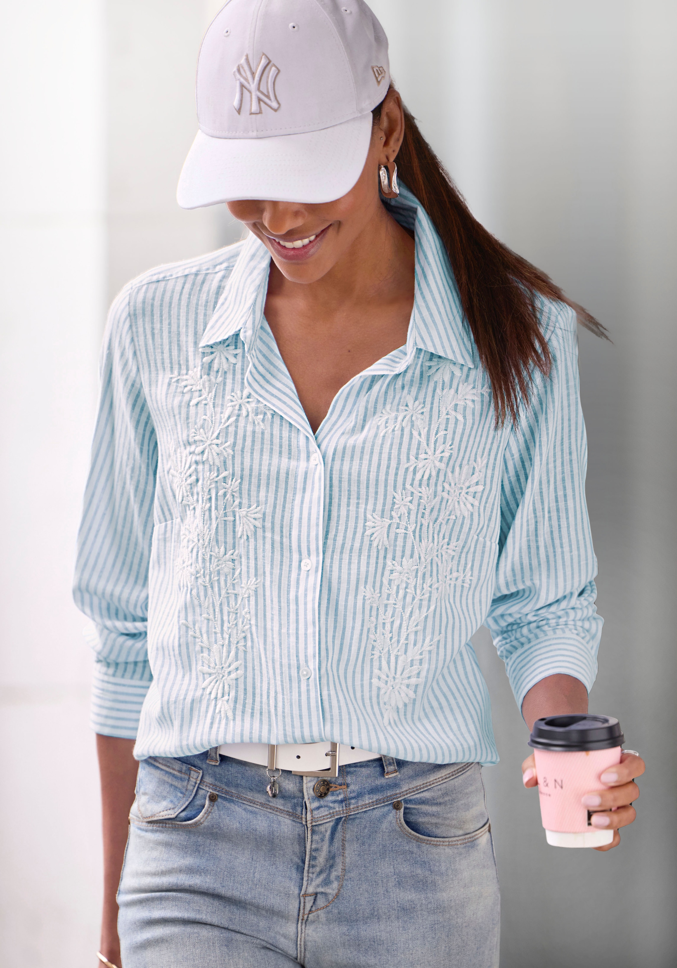 LASCANA Langarmbluse mit floraler Stickerei, elegante Sommerbluse