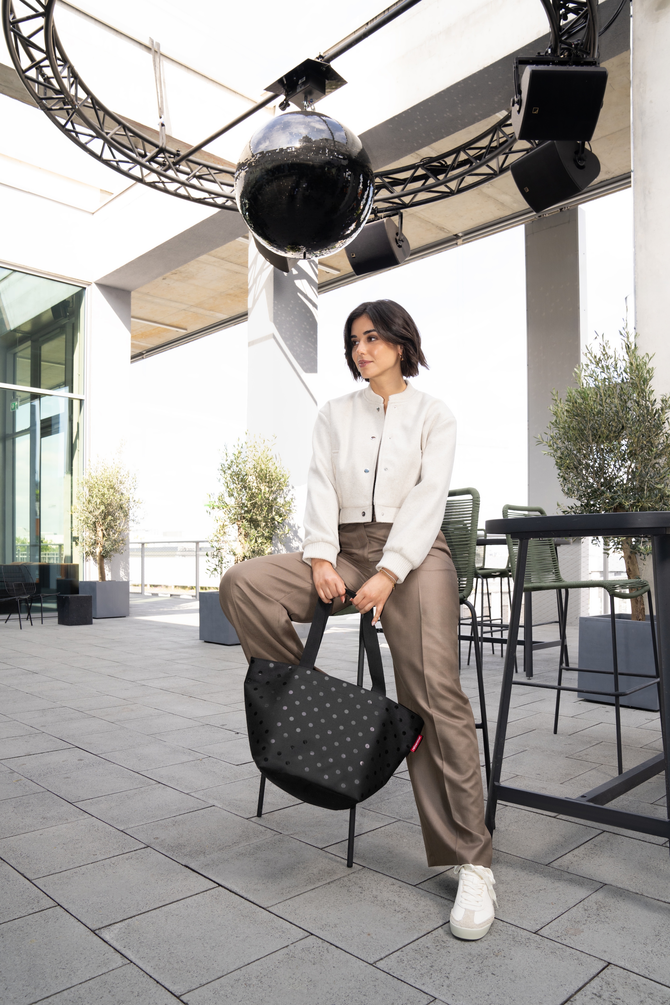 REISENTHEL® Shopper »shopper M« Öffnung mit Reißverschluss, Quadratischer Boden, kleine Innentasche