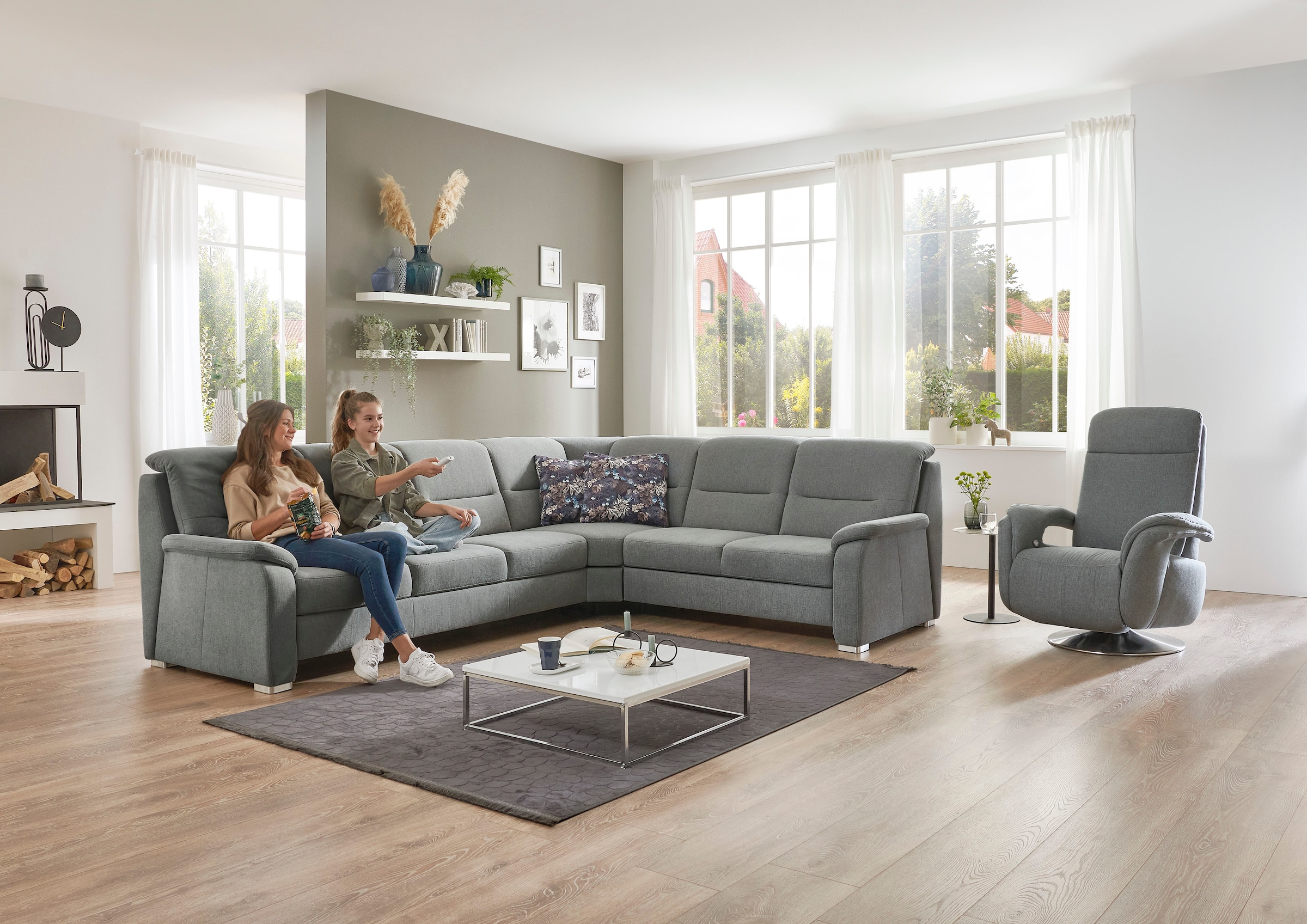 Die PlanBar Ecksofa »PP-HS10002« wahlweise mit Kopfteilverstellung, Bettfunktion und Stauraum