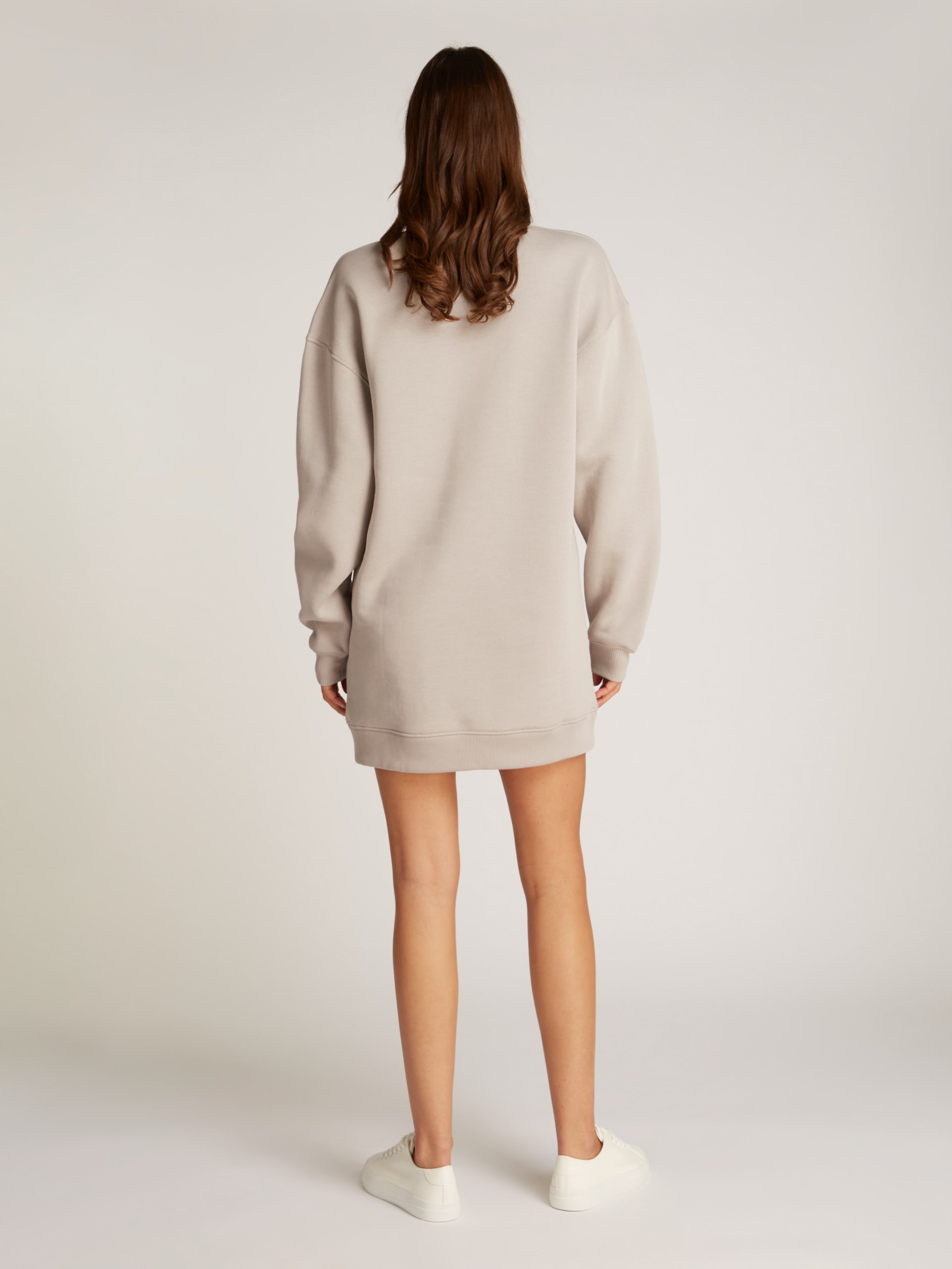 Calvin Klein Jeans Sweatkleid »EMBROIDERED MONOLOGO CREW DRESS«, mit Logostickerei