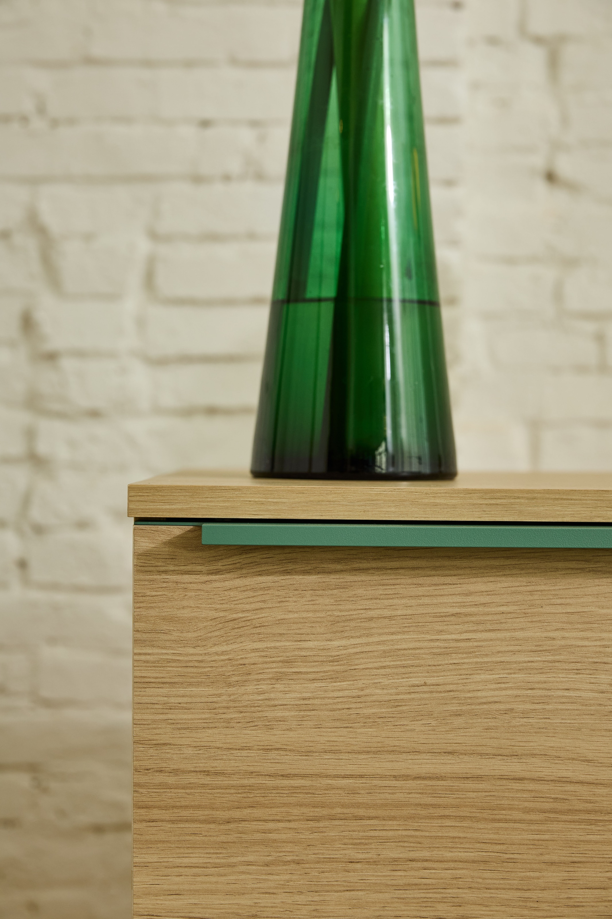 TOM TAILOR HOME Lowboard Lowboard mit Breite 110 cm, viel Stauraum mit besonderem Farbkick