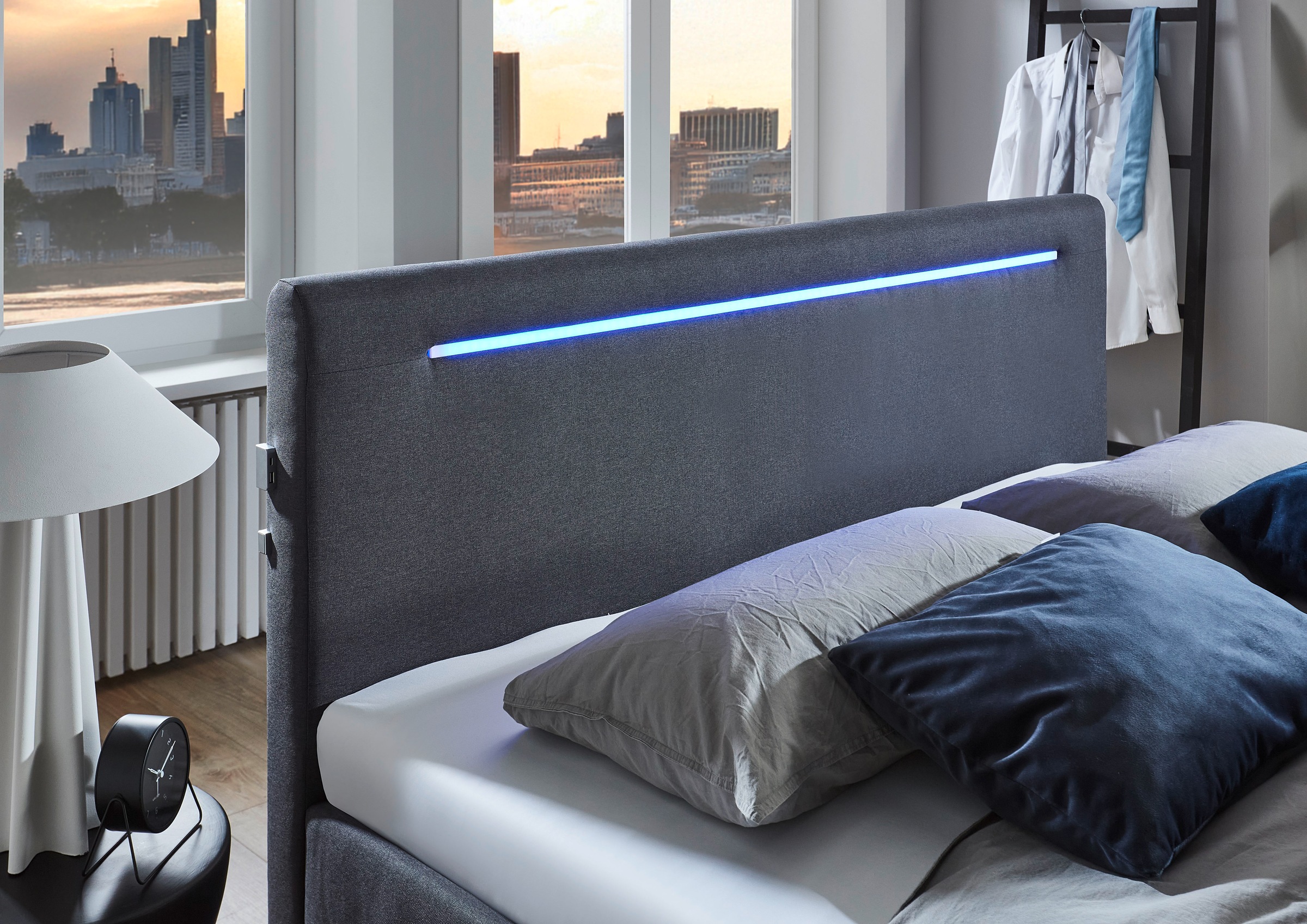 meise.möbel Polsterbett »Las Vegas III mit LED-Beleuchtung und USB-Anschluss«, erhältlich in den Breiten 140 & 180cm