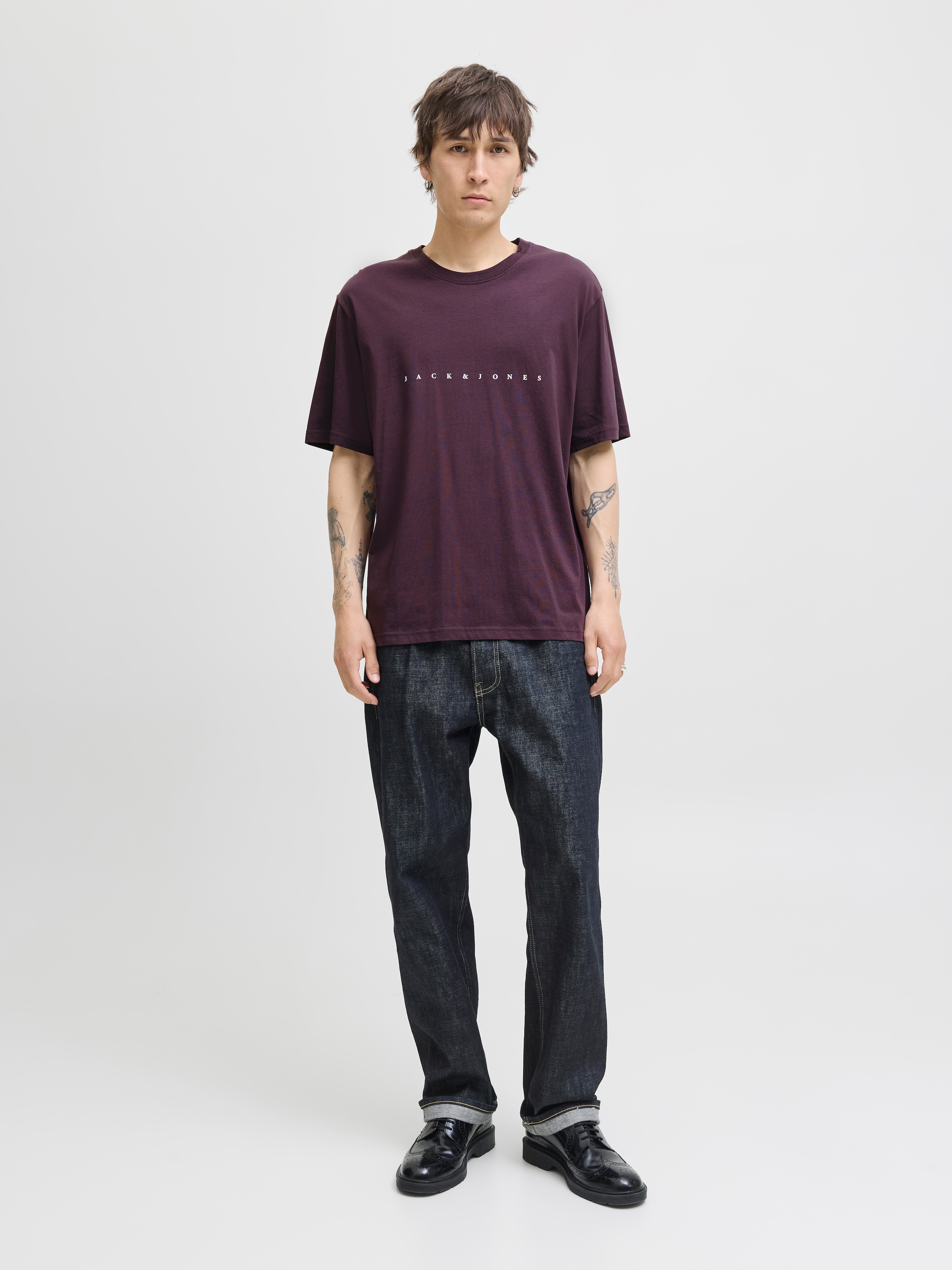 Jack & Jones Rundhalsshirt »JJESTAR JJ TEE SS NOOS«, mit Logo Schriftzug