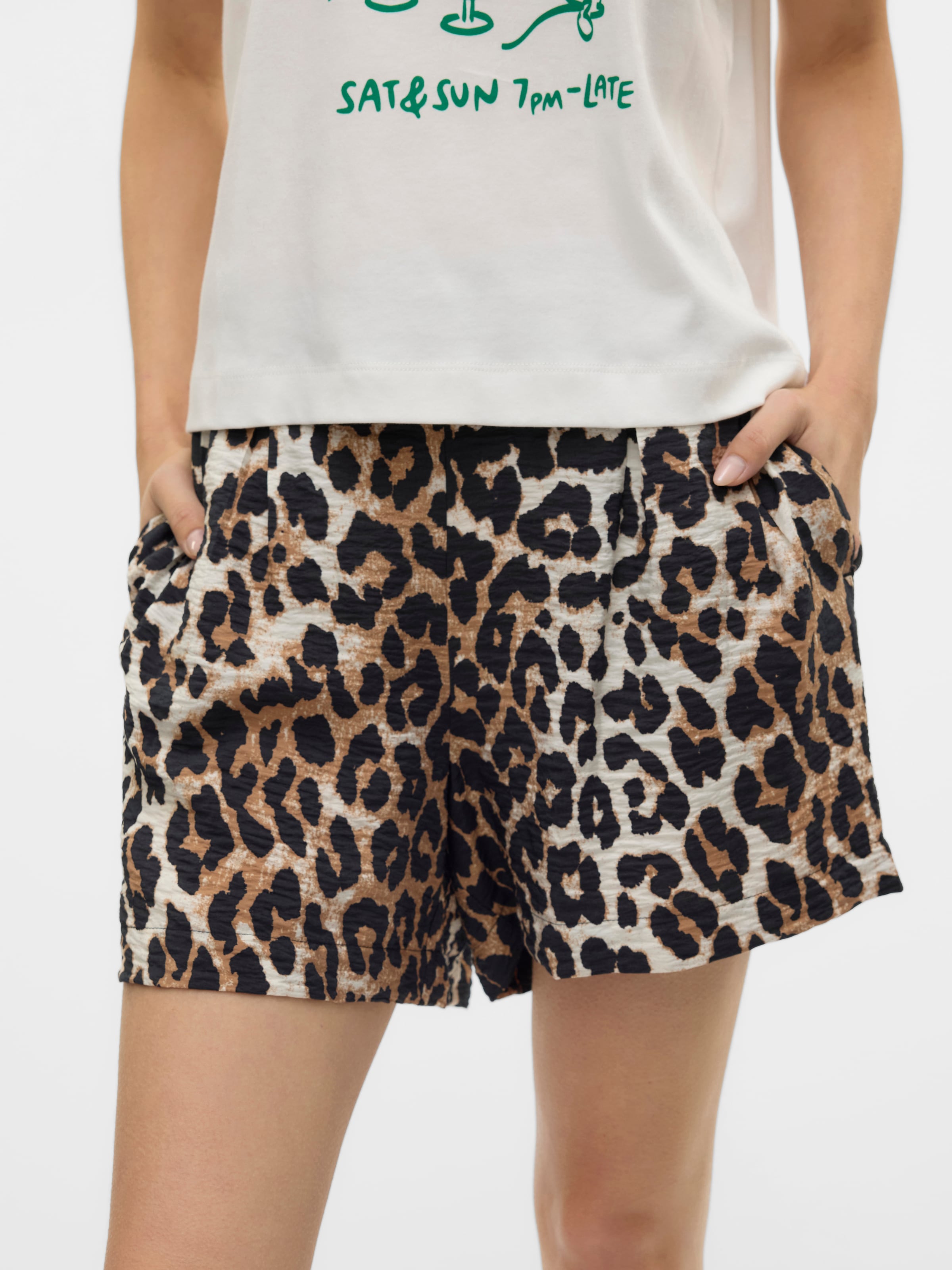 Vero Moda Shorts »VMJOSIE N/W SHORTS WVN GA«