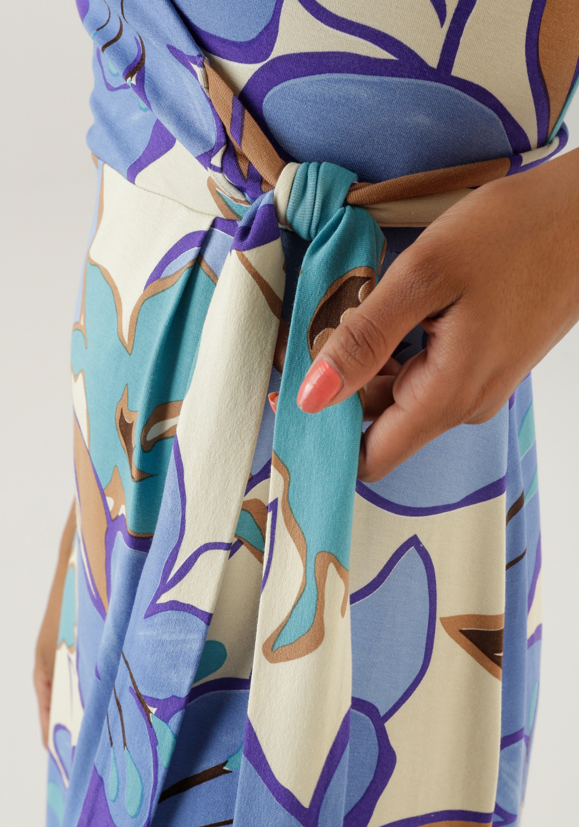 Aniston SELECTED Jerseykleid, in femininer Wickel-Optik