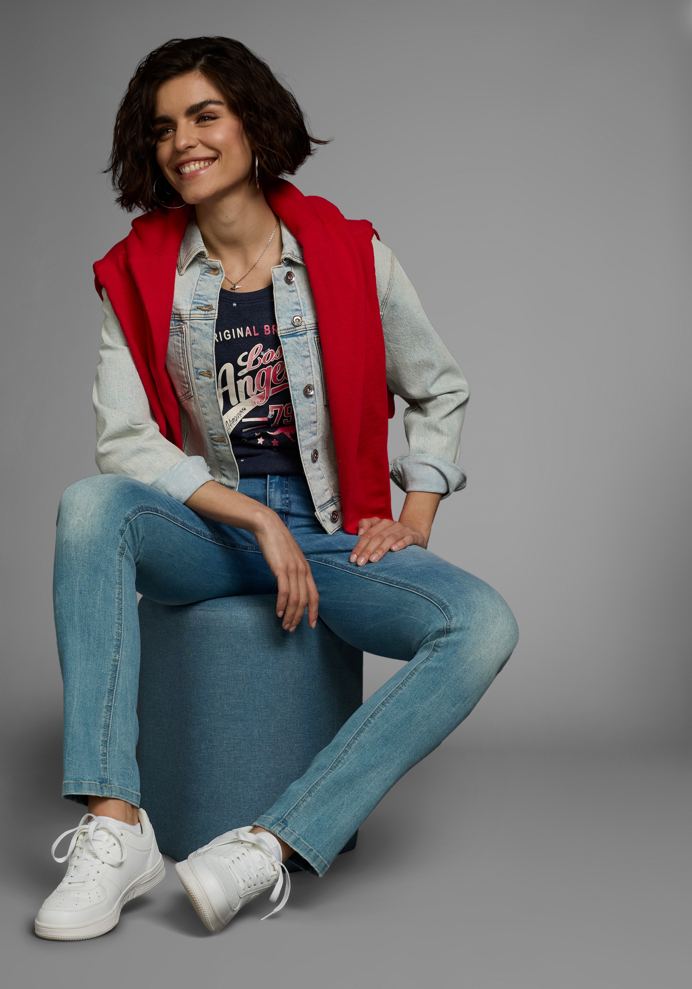 KangaROOS T-Shirt Kurzarm,  figurbetonte Passform,  aus 100% Baumwolle