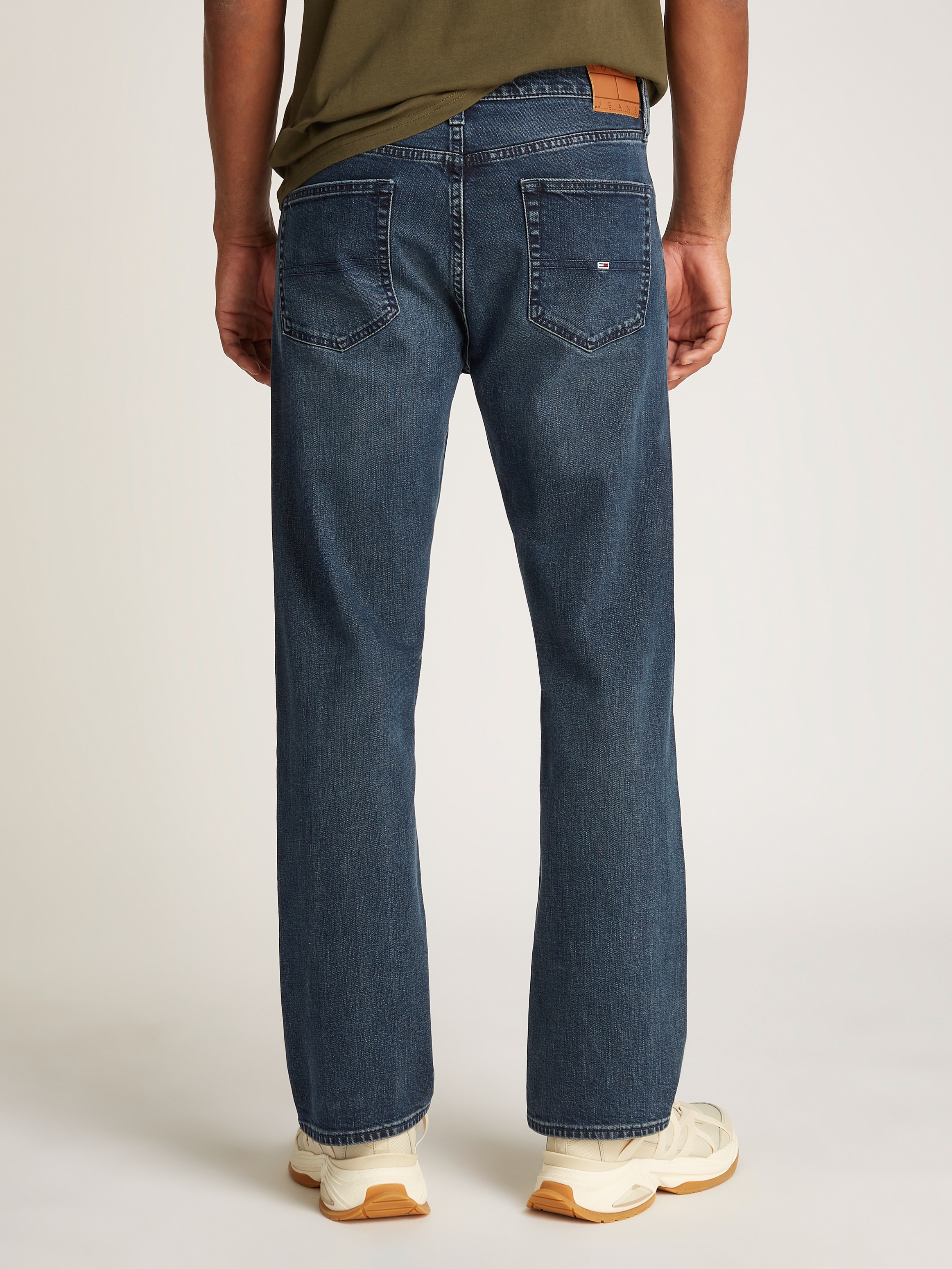 Tommy Jeans Straight-Jeans »Otis Regular Straight«, im modischen Schnitt