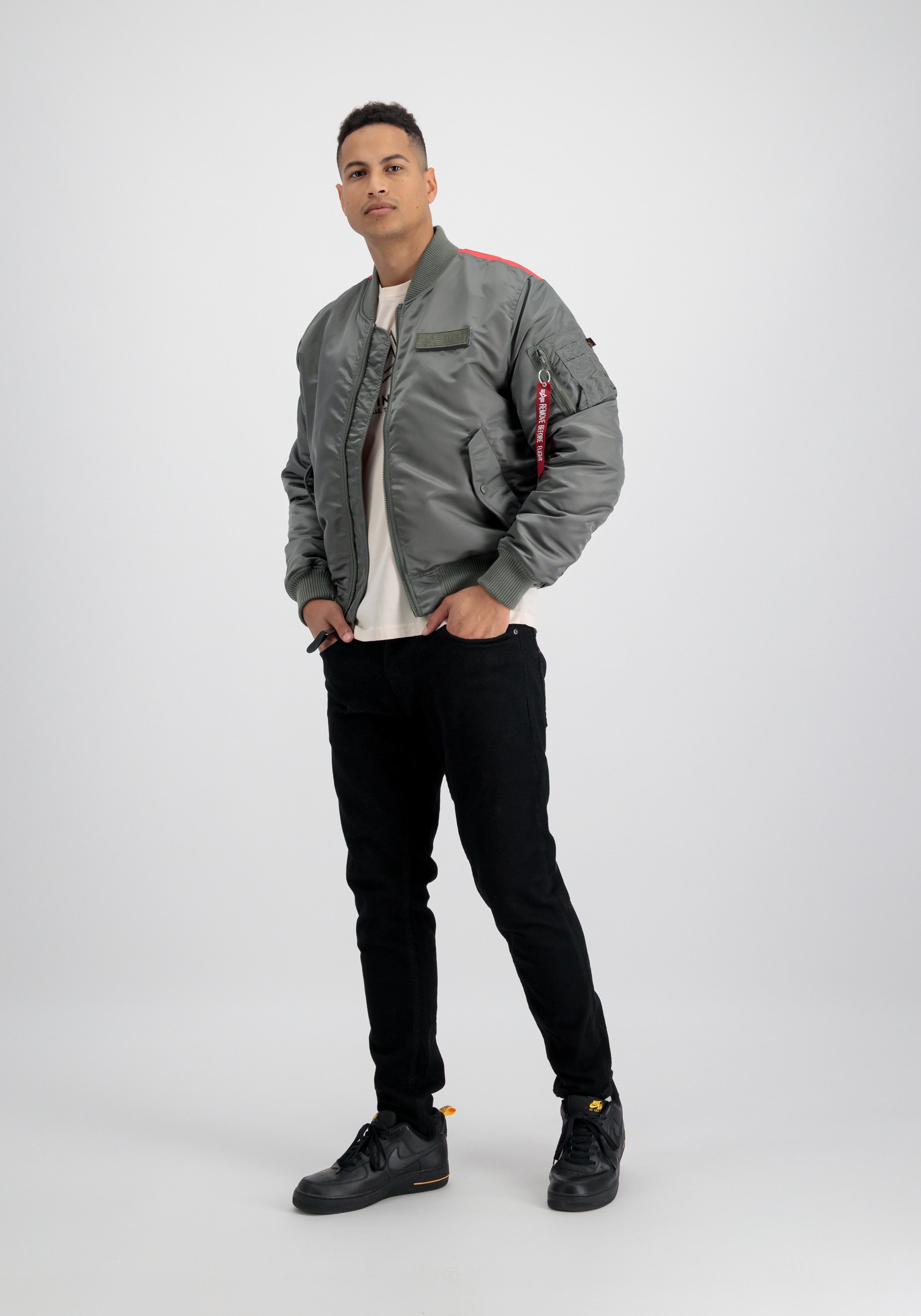 Alpha Industries Bomberjacke »Alpha Industries Men - Bomber Jackets MA-1 VF Fighter Squadron«