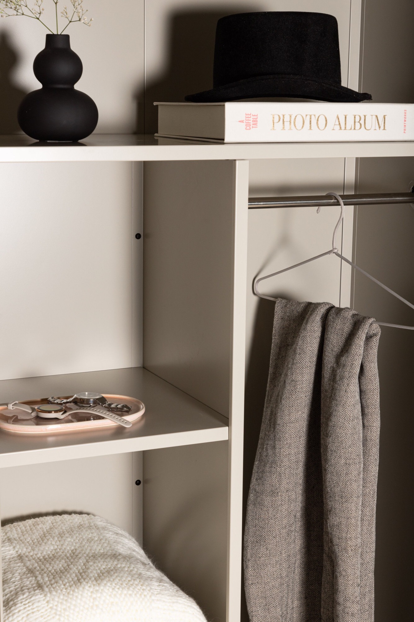 Venture Home Garderobenschrank »Piring, Stauraumschrank aus Stahl, 2 Türen, Höhe 183 cm« Garderobenschrank, Pulverbeschichtung, Stange, Einlegeböden, modern
