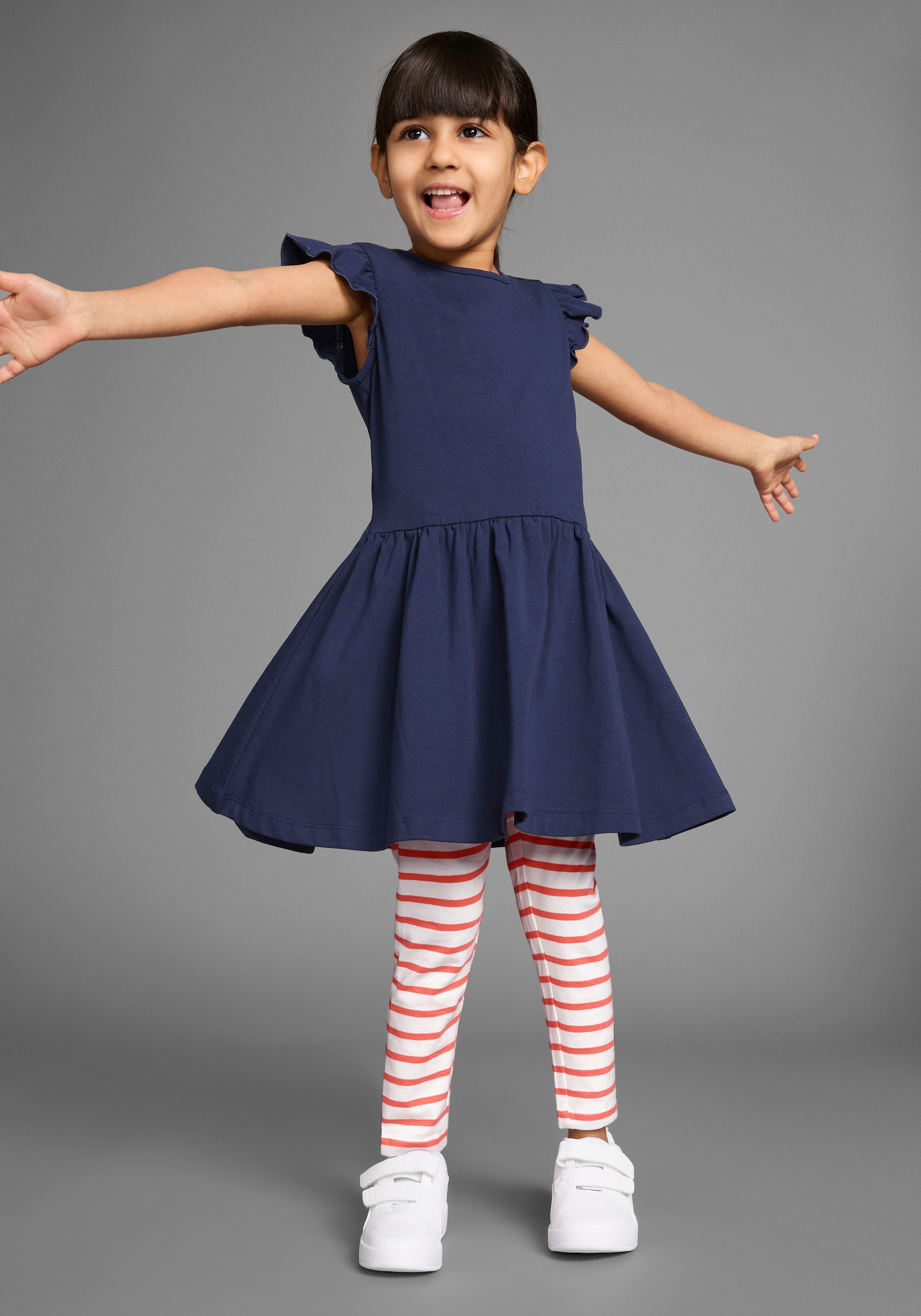 KIDSWORLD Jerseykleid »2er Pack Shirtkleider«, (Packung, 2 tlg.), 1x uni und 1x geringelt