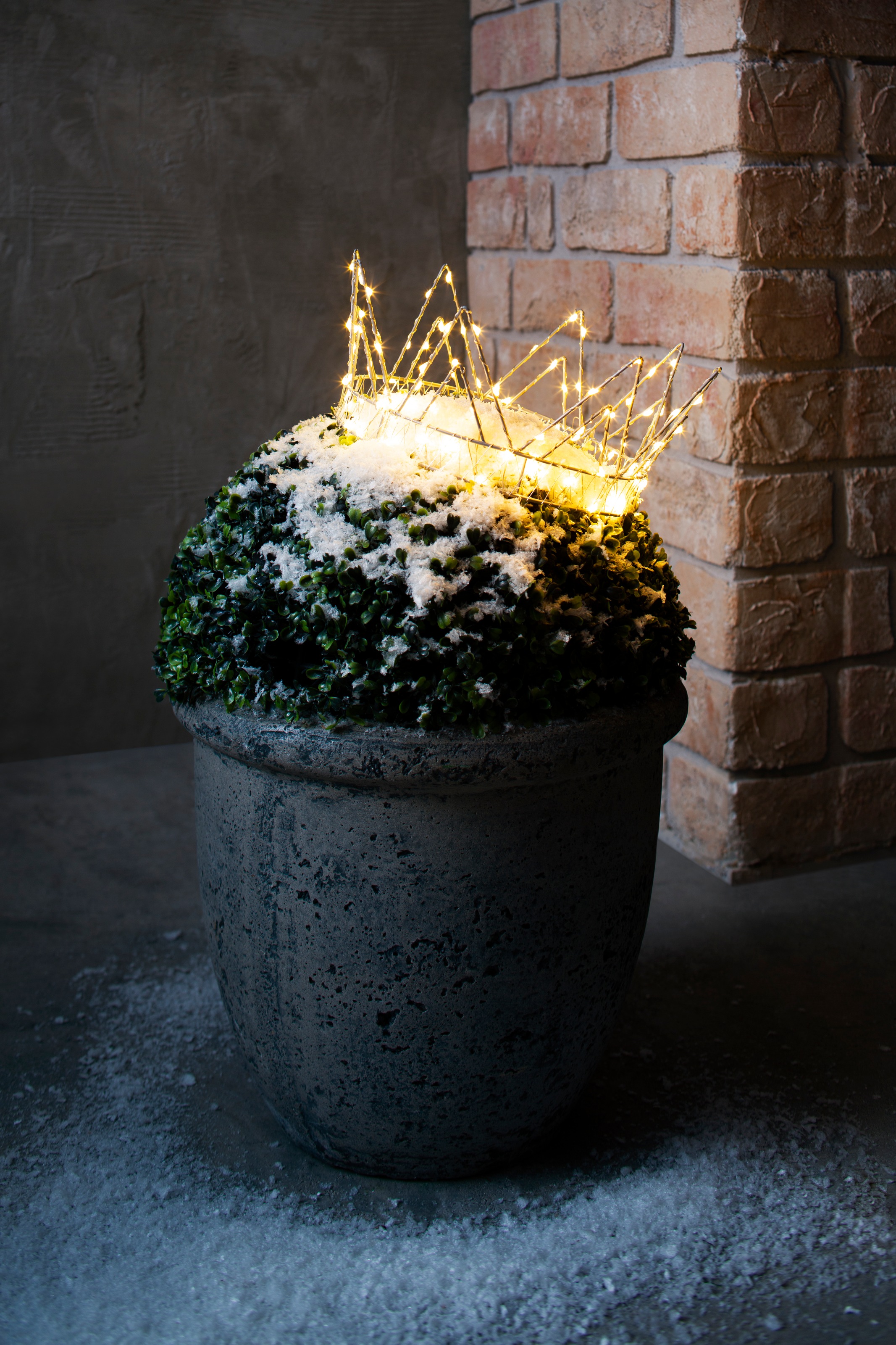 AM Design LED Dekoobjekt »Krone«, mit zahlreichen warmweißen LEDs
